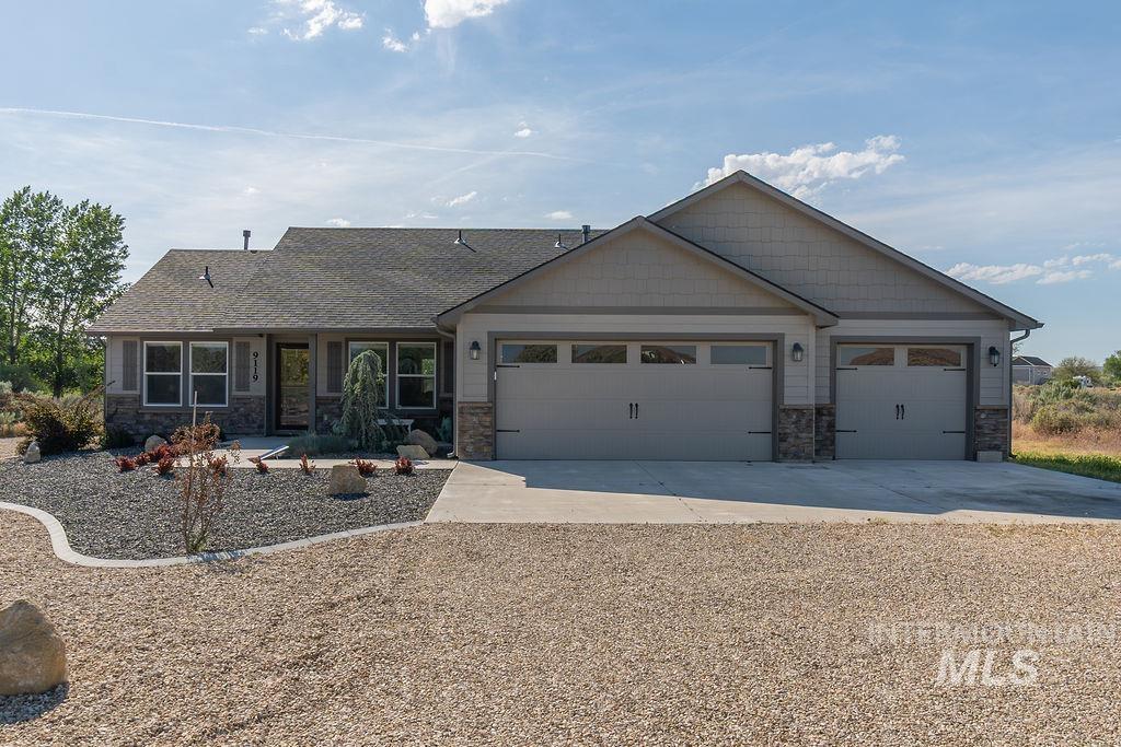 9119 Poplar Drive, Melba, Idaho 83641-4241, 3 Bedrooms, 2 Bathrooms, Residential For Sale, Price $749,999, 98984879