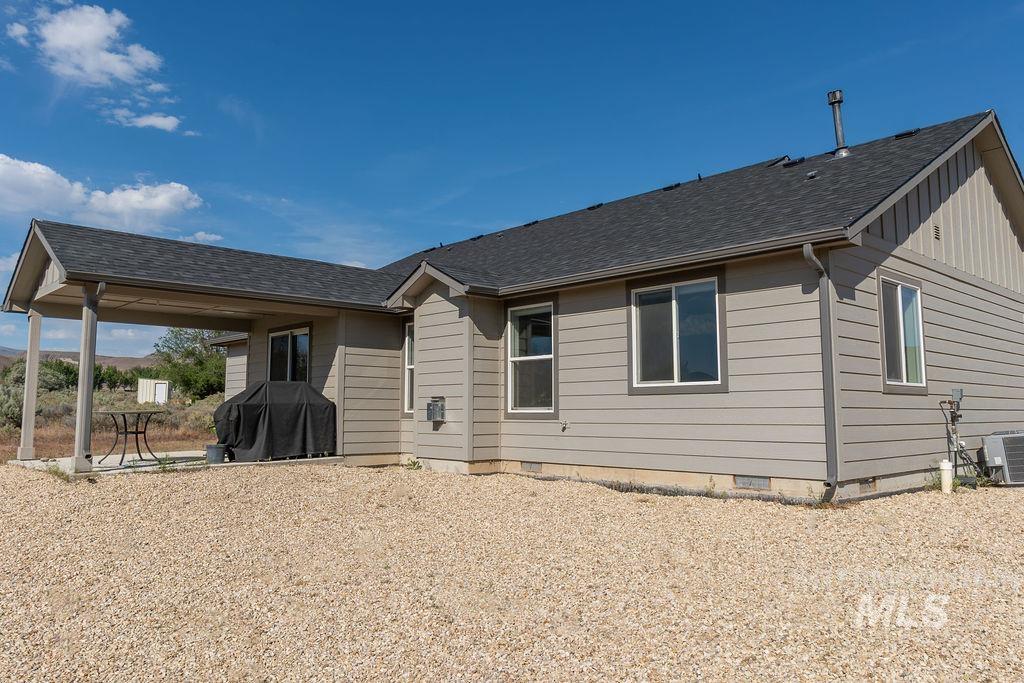 9119 Poplar Drive, Melba, Idaho 83641-4241, 3 Bedrooms, 2 Bathrooms, Residential For Sale, Price $749,999, 98984879