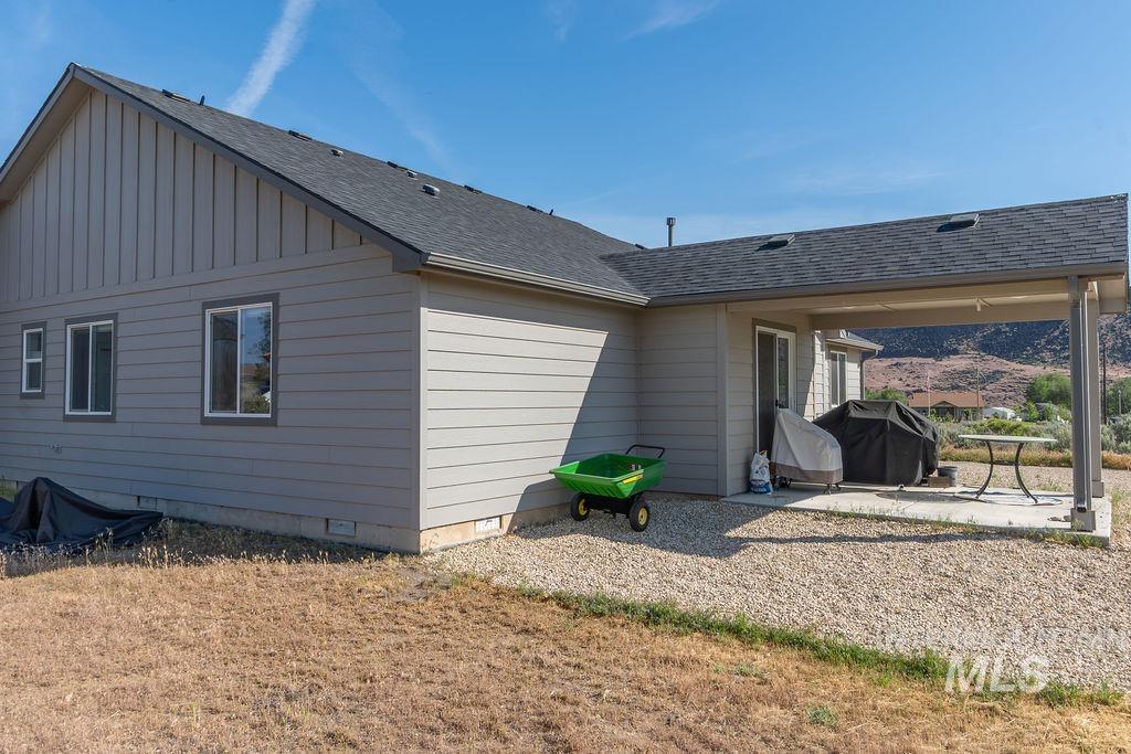 9119 Poplar Drive, Melba, Idaho 83641-4241, 3 Bedrooms, 2 Bathrooms, Residential For Sale, Price $749,999, 98984879