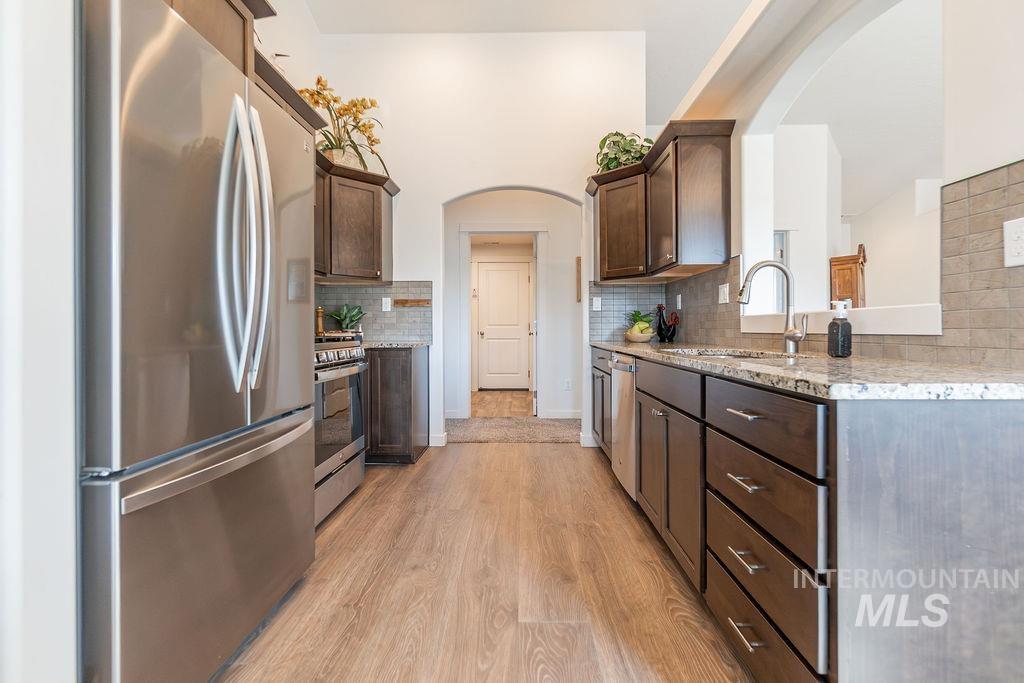 9119 Poplar Drive, Melba, Idaho 83641-4241, 3 Bedrooms, 2 Bathrooms, Residential For Sale, Price $749,999, 98984879