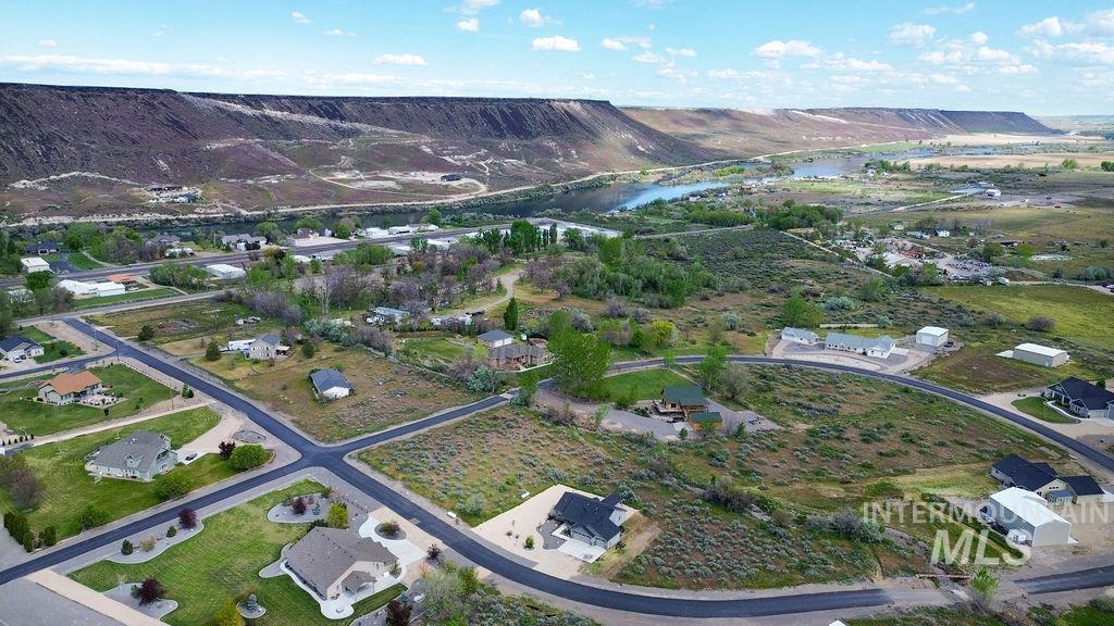 9119 Poplar Drive, Melba, Idaho 83641-4241, 3 Bedrooms, 2 Bathrooms, Residential For Sale, Price $749,999, 98984879