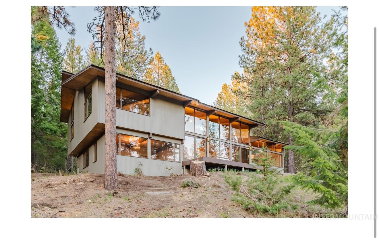 136 Silver Fox Trail, McCall, Idaho 83638, 4 Bedrooms, 2.5 Bathrooms, Residential For Sale, Price $1,250,000,MLS 98984880