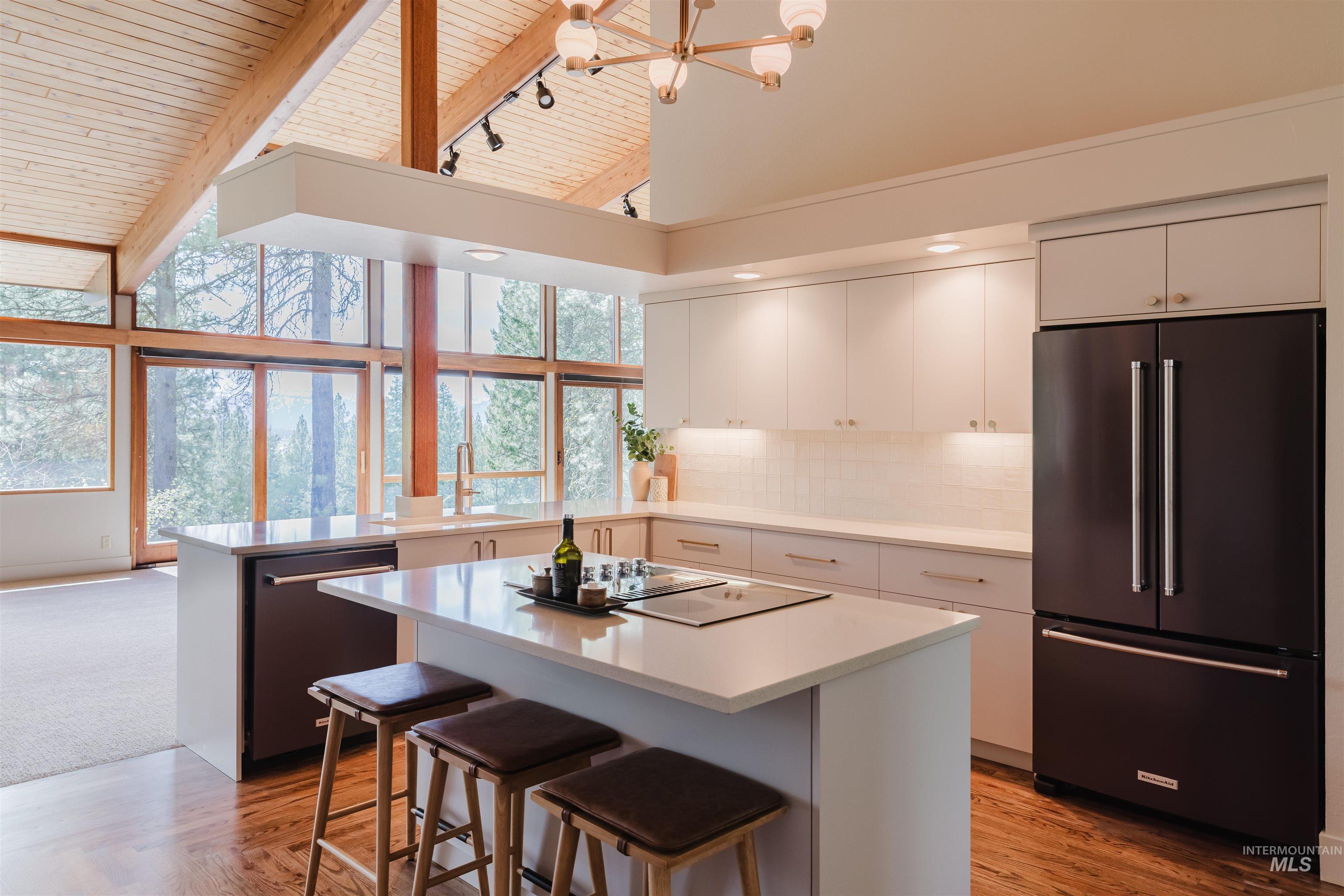 136 Silver Fox Trail, McCall, Idaho 83638, 4 Bedrooms, 2.5 Bathrooms, Residential For Sale, Price $1,325,000,MLS 98984880