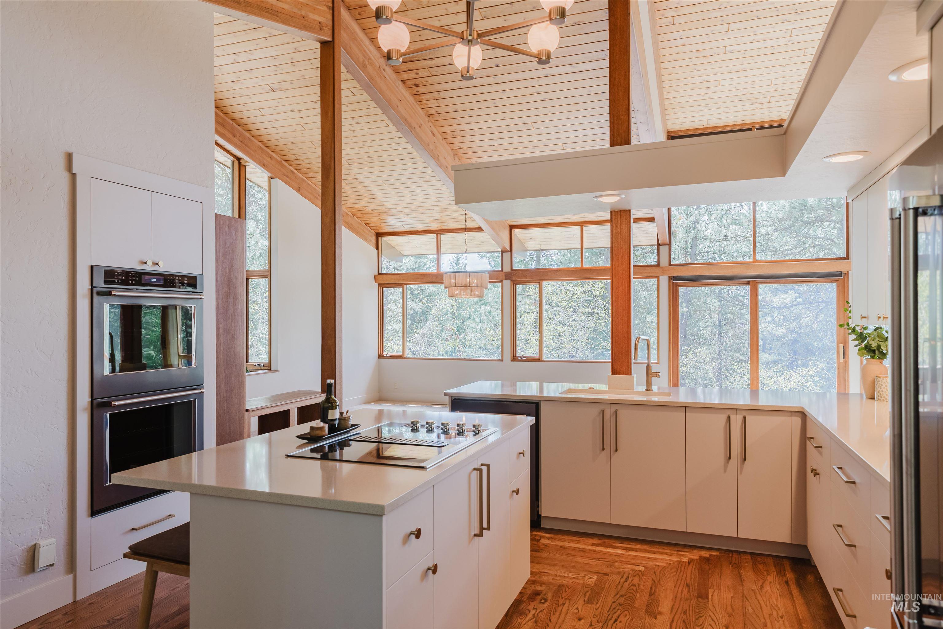 136 Silver Fox Trail, McCall, Idaho 83638, 4 Bedrooms, 2.5 Bathrooms, Residential For Sale, Price $1,250,000,MLS 98984880