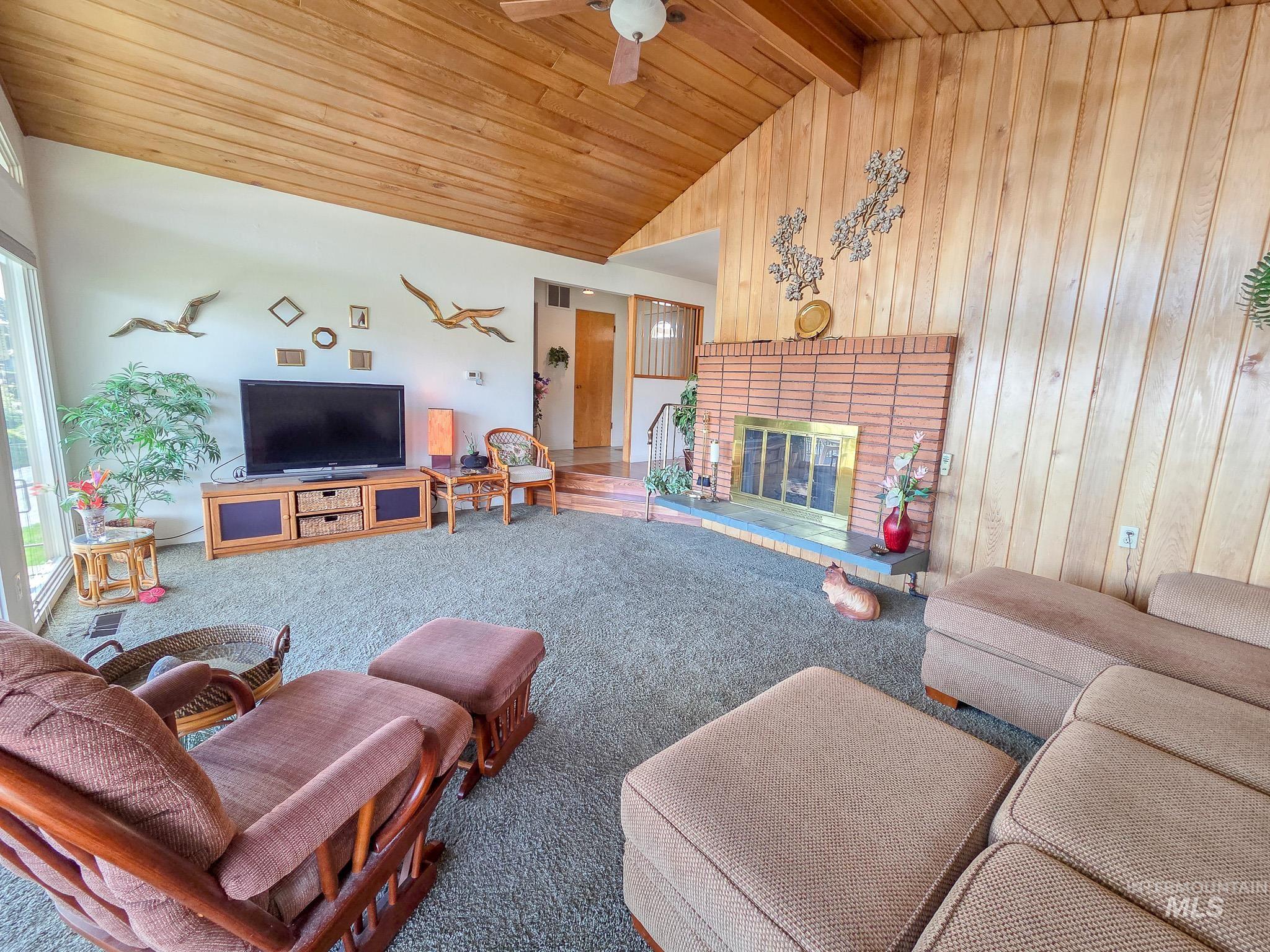 1808 Valleyview, Clarkston, Washington 99403, 3 Bedrooms, 3 Bathrooms, Residential For Sale, Price $439,000, 98984885