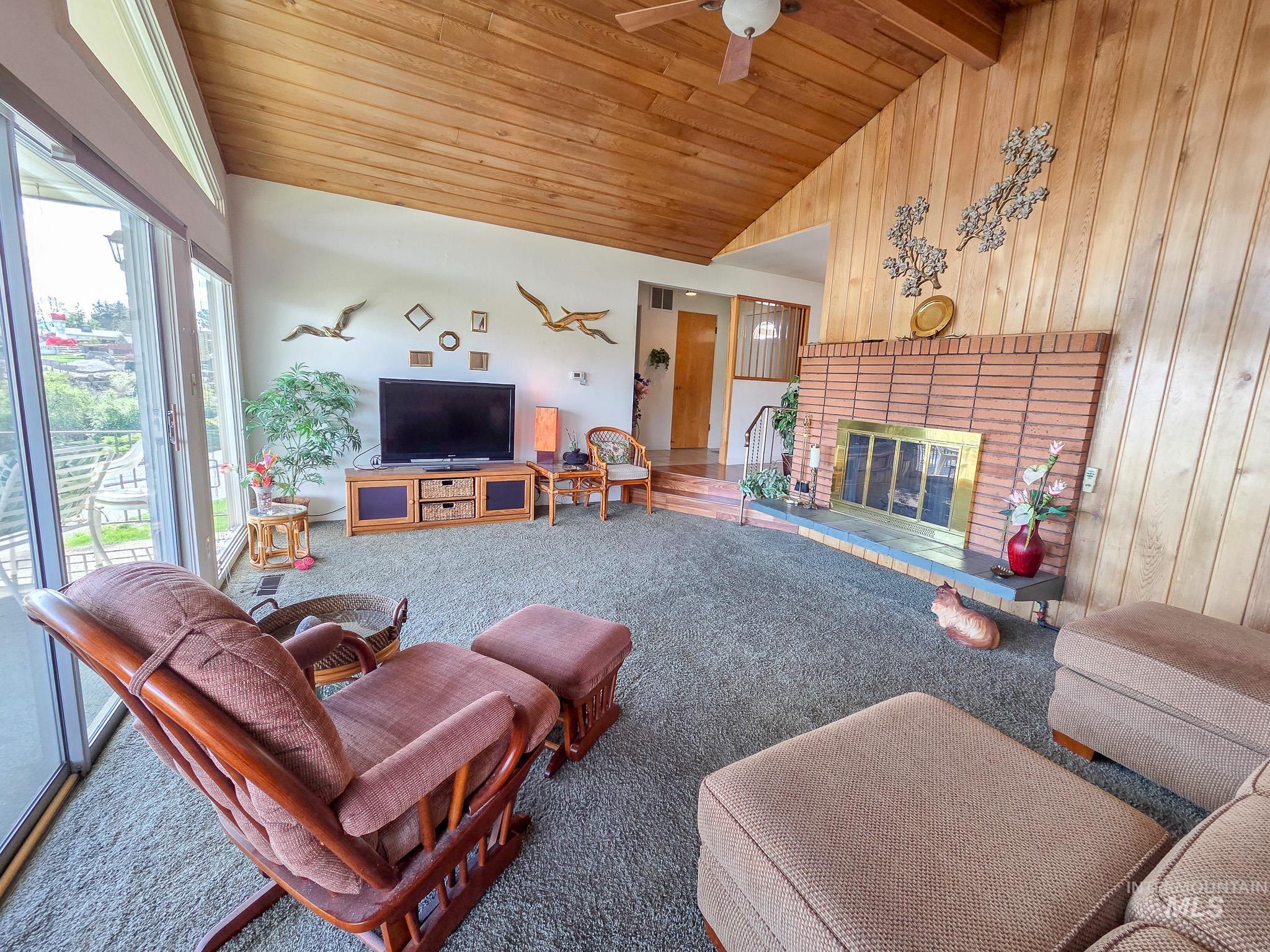 1808 Valleyview, Clarkston, Washington 99403, 3 Bedrooms, 3 Bathrooms, Residential For Sale, Price $399,777,MLS 98984885