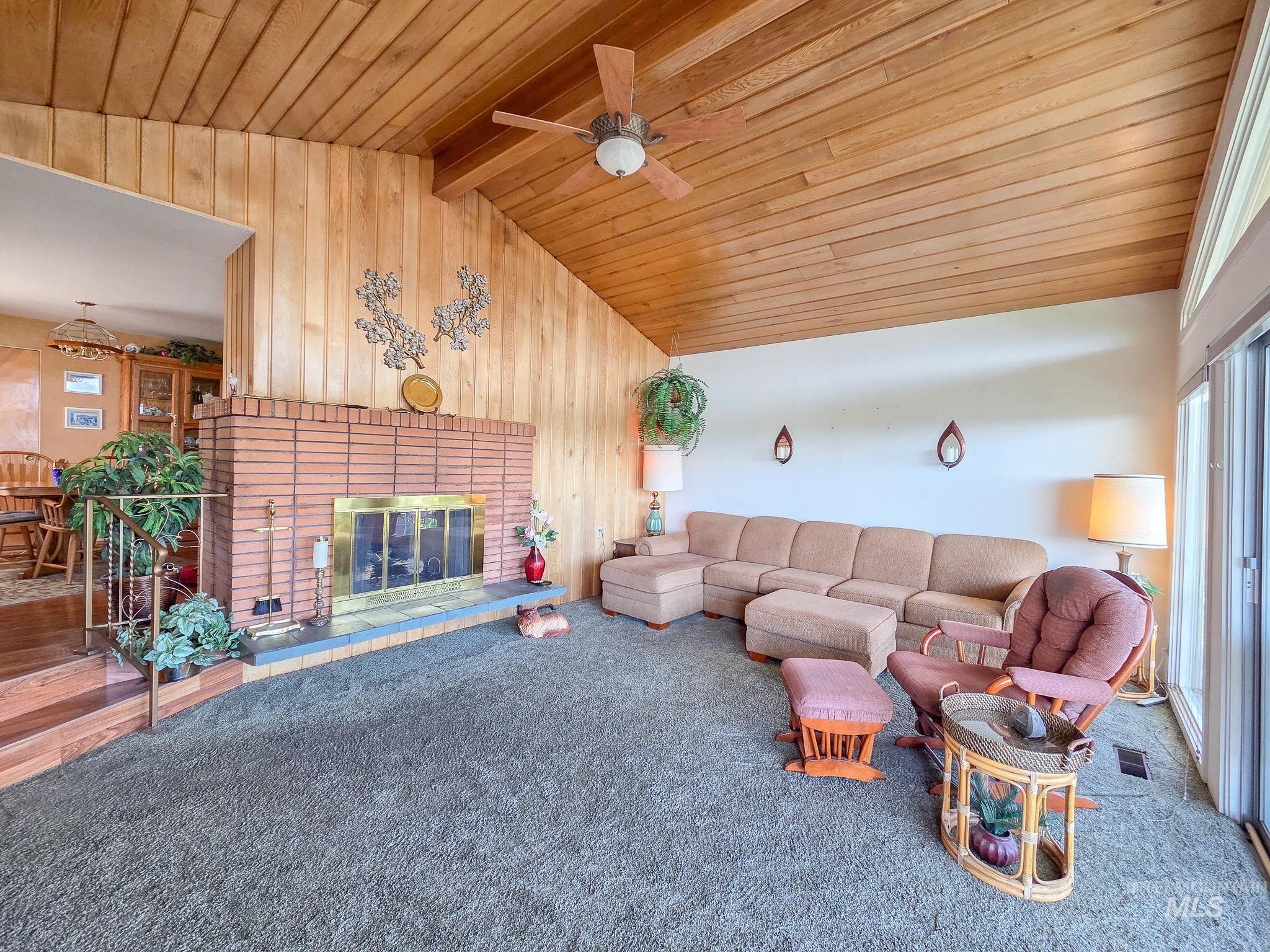 1808 Valleyview, Clarkston, Washington 99403, 3 Bedrooms, 3 Bathrooms, Residential For Sale, Price $439,000, 98984885