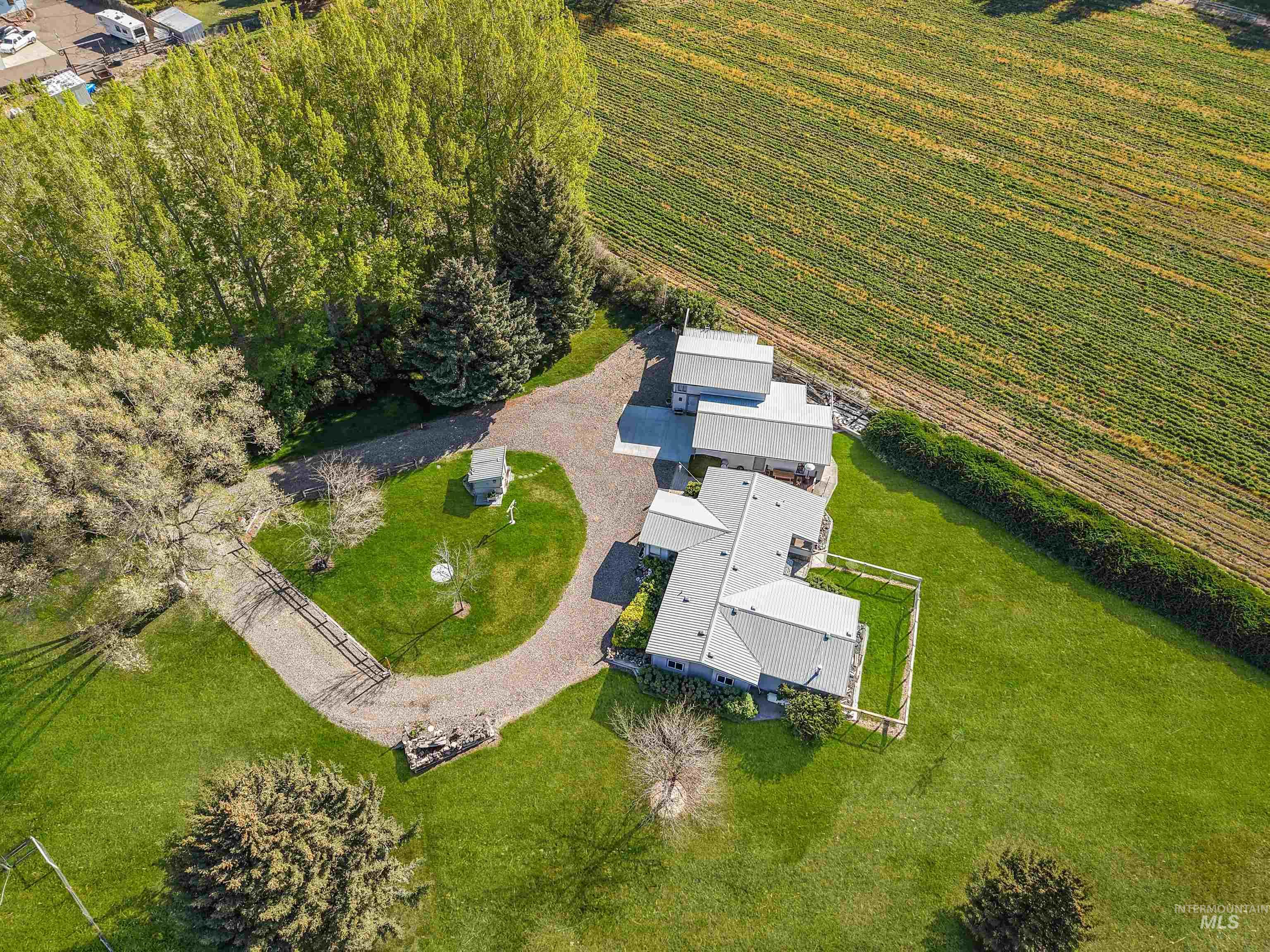 141 Hilltop Ct, Burley, Idaho 83318, 3 Bedrooms, 2 Bathrooms, Residential For Sale, Price $325,000,MLS 98984887