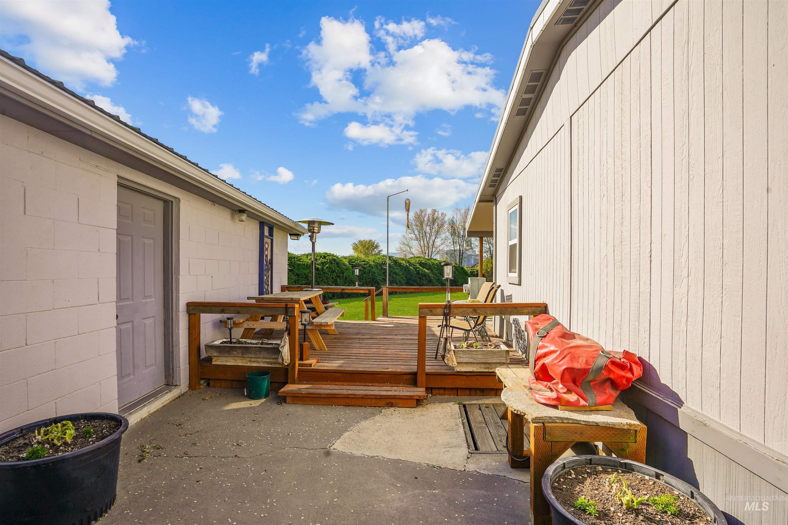 141 Hilltop Ct, Burley, Idaho 83318, 3 Bedrooms, 2 Bathrooms, Residential For Sale, Price $325,000,MLS 98984887