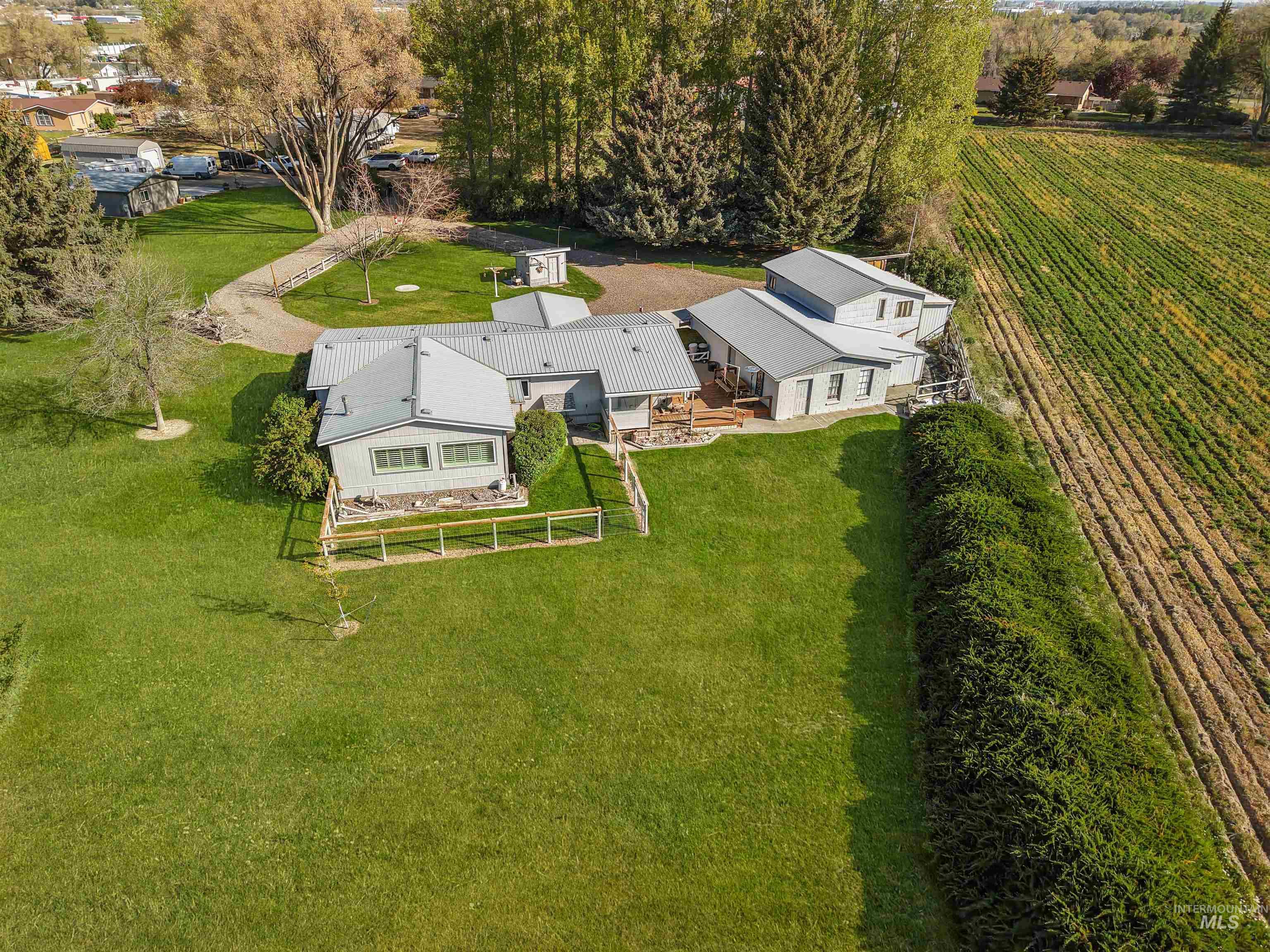 141 Hilltop Ct, Burley, Idaho 83318, 3 Bedrooms, 2 Bathrooms, Residential For Sale, Price $325,000,MLS 98984887