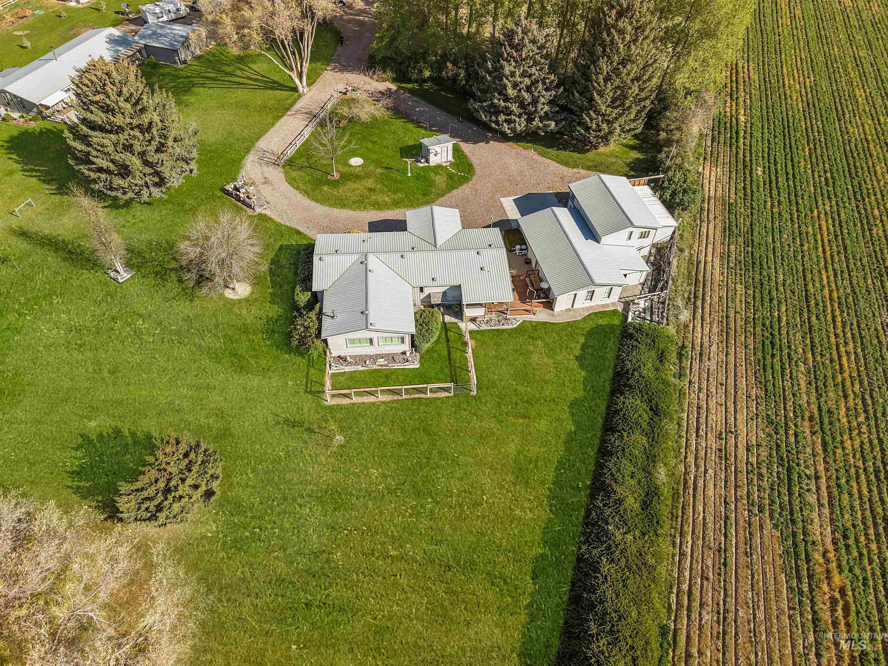 141 Hilltop Ct, Burley, Idaho 83318, 3 Bedrooms, 2 Bathrooms, Residential For Sale, Price $325,000,MLS 98984887