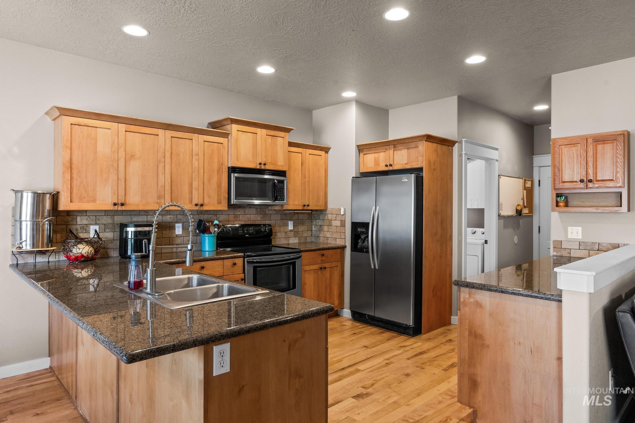 10664 Copper St, Nampa, Idaho 83687, 4 Bedrooms, 2 Bathrooms, Residential For Sale, Price $375,000,MLS 98984888
