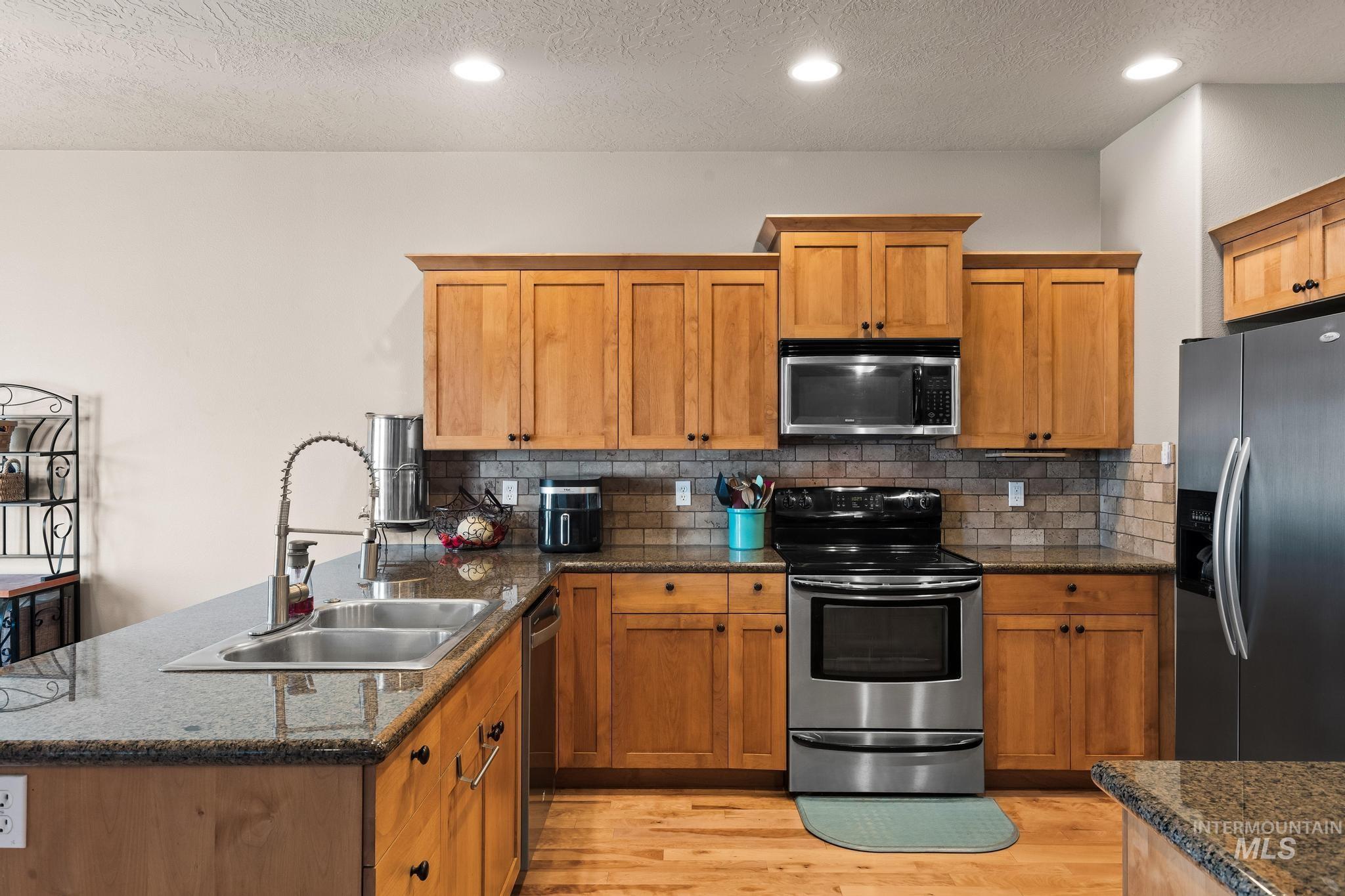 10664 Copper St, Nampa, Idaho 83687, 4 Bedrooms, 2 Bathrooms, Residential For Sale, Price $375,000,MLS 98984888