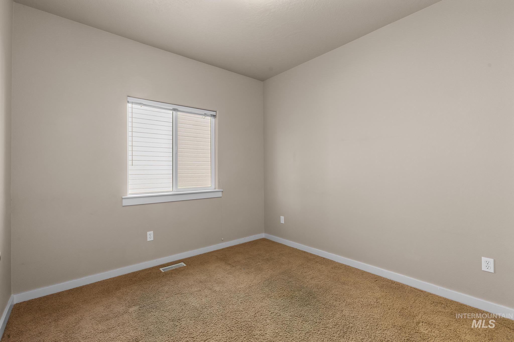 10664 Copper St, Nampa, Idaho 83687, 4 Bedrooms, 2 Bathrooms, Residential For Sale, Price $375,000,MLS 98984888