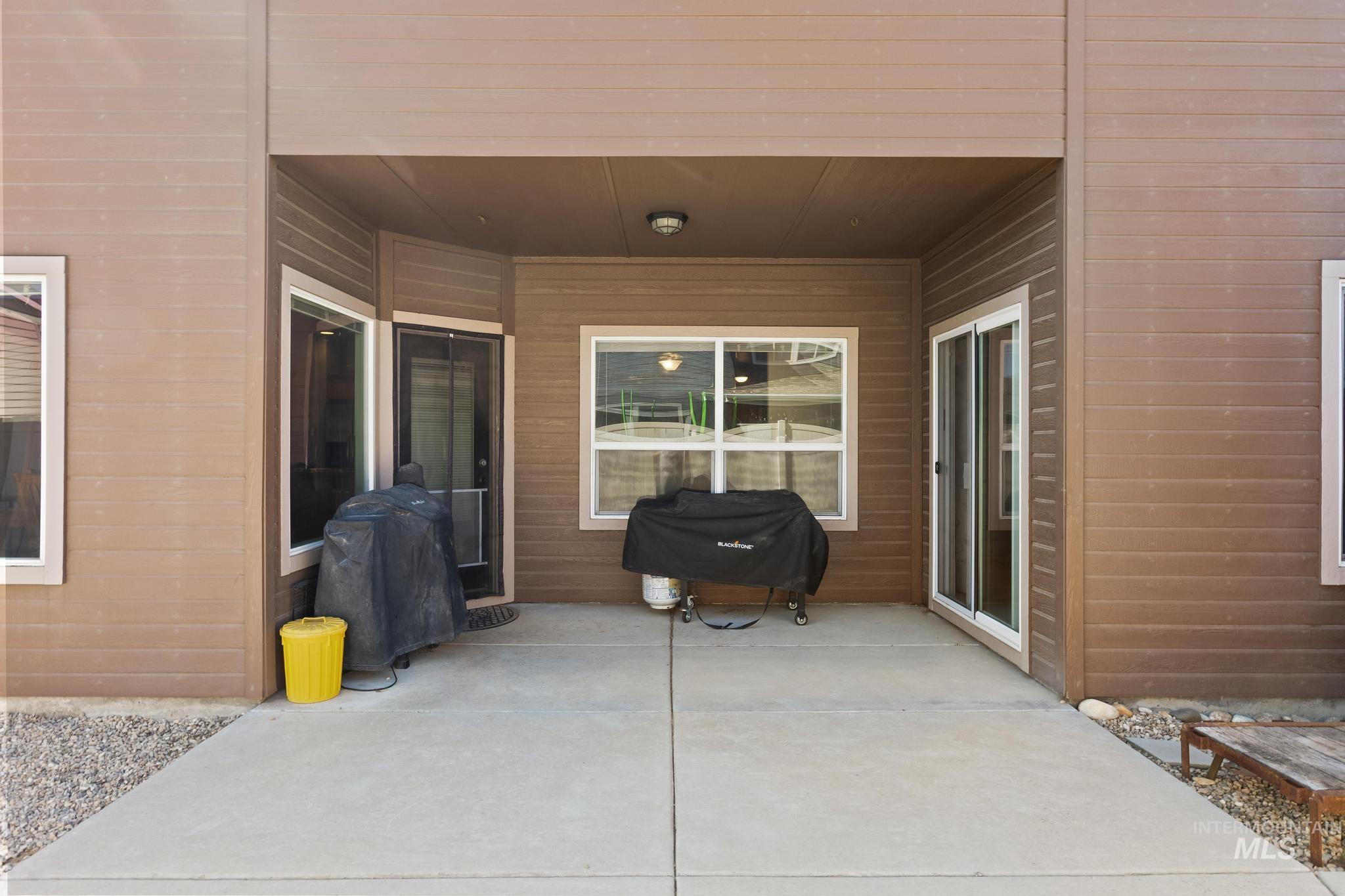 10664 Copper St, Nampa, Idaho 83687, 4 Bedrooms, 2 Bathrooms, Residential For Sale, Price $375,000,MLS 98984888