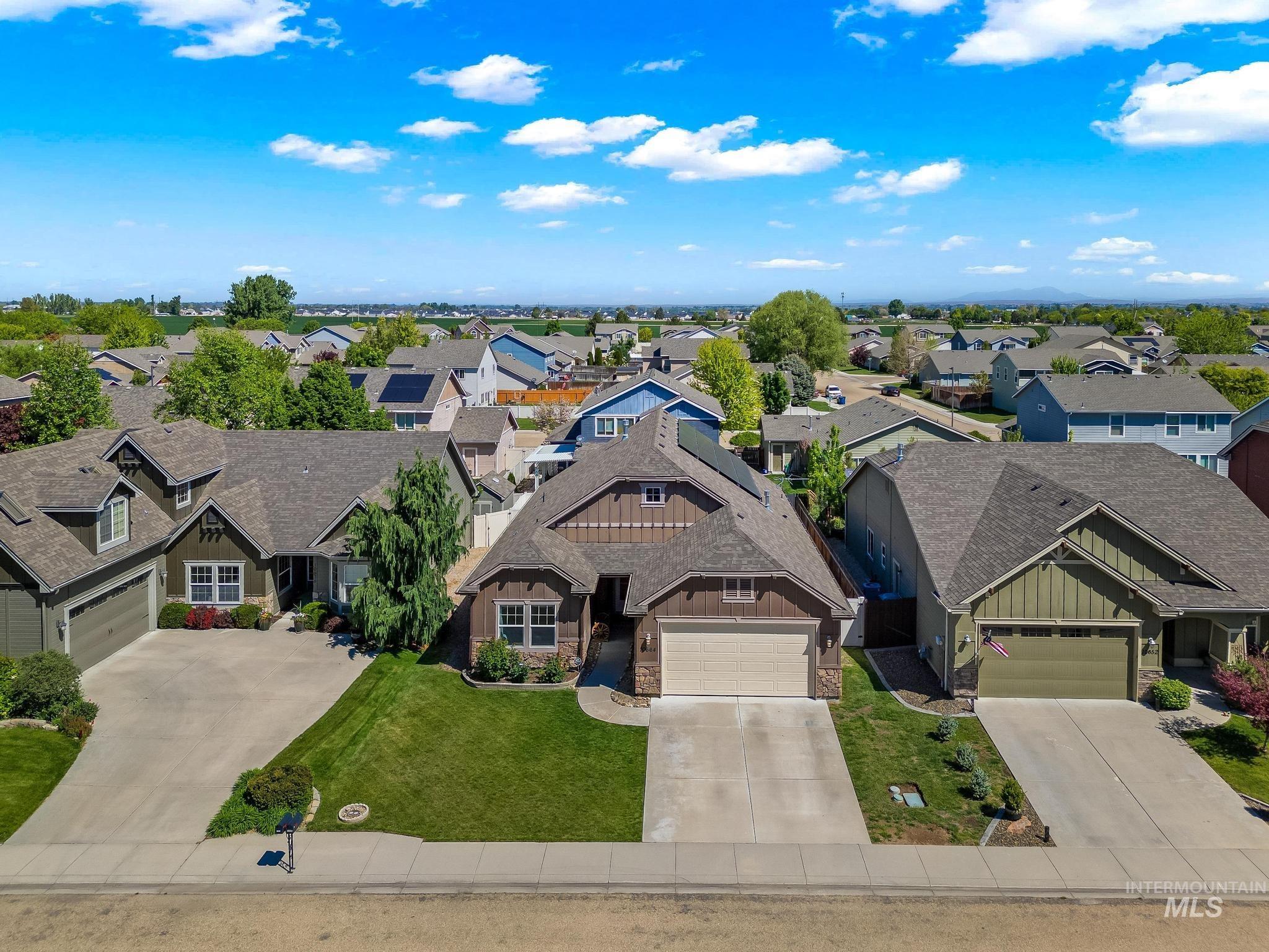 10664 Copper St, Nampa, Idaho 83687, 4 Bedrooms, 2 Bathrooms, Residential For Sale, Price $375,000,MLS 98984888