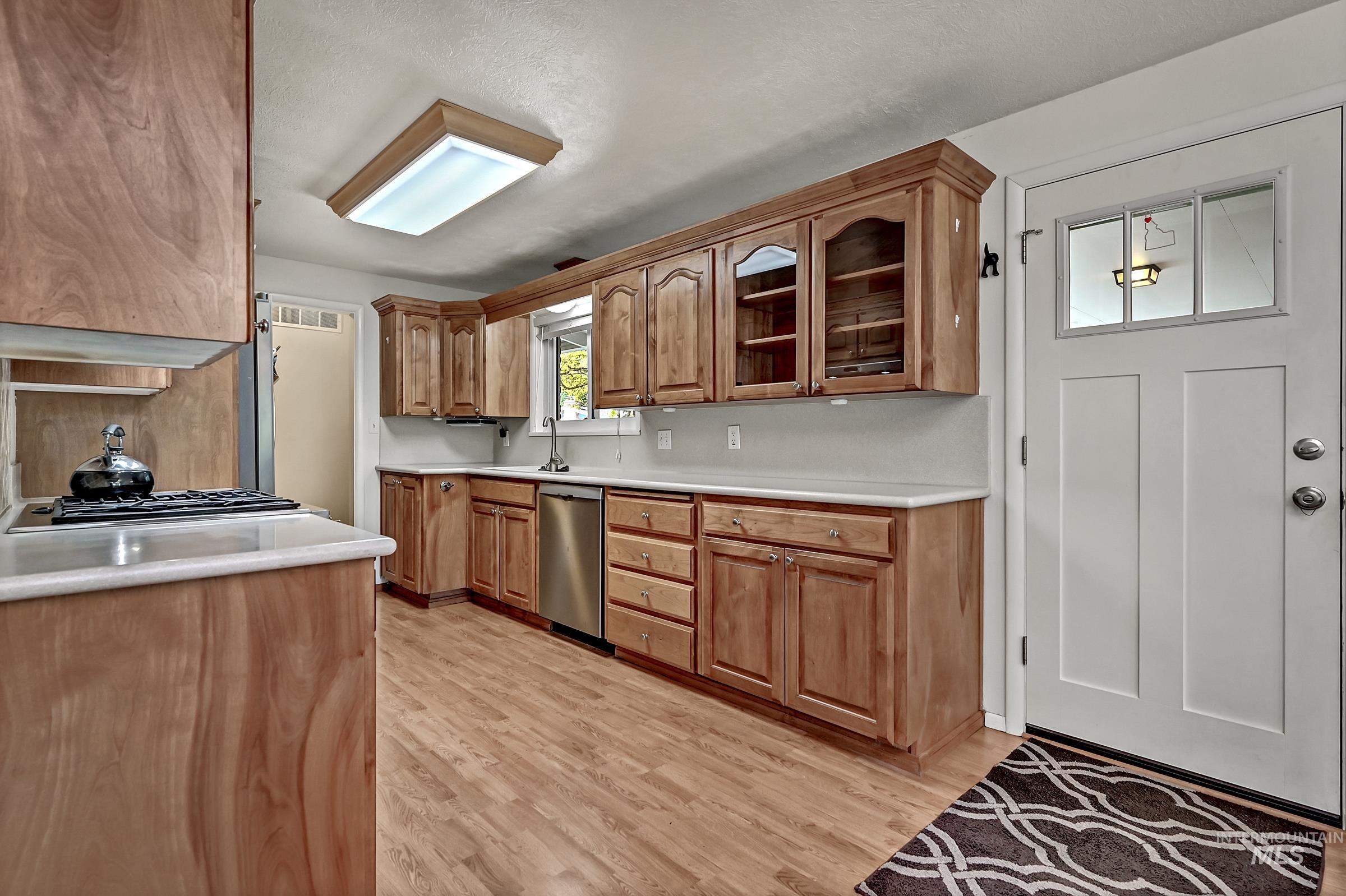 3520 N Rampart Street, Boise, Idaho 83704, 4 Bedrooms, 3 Bathrooms, Residential For Sale, Price $680,000,MLS 98984889