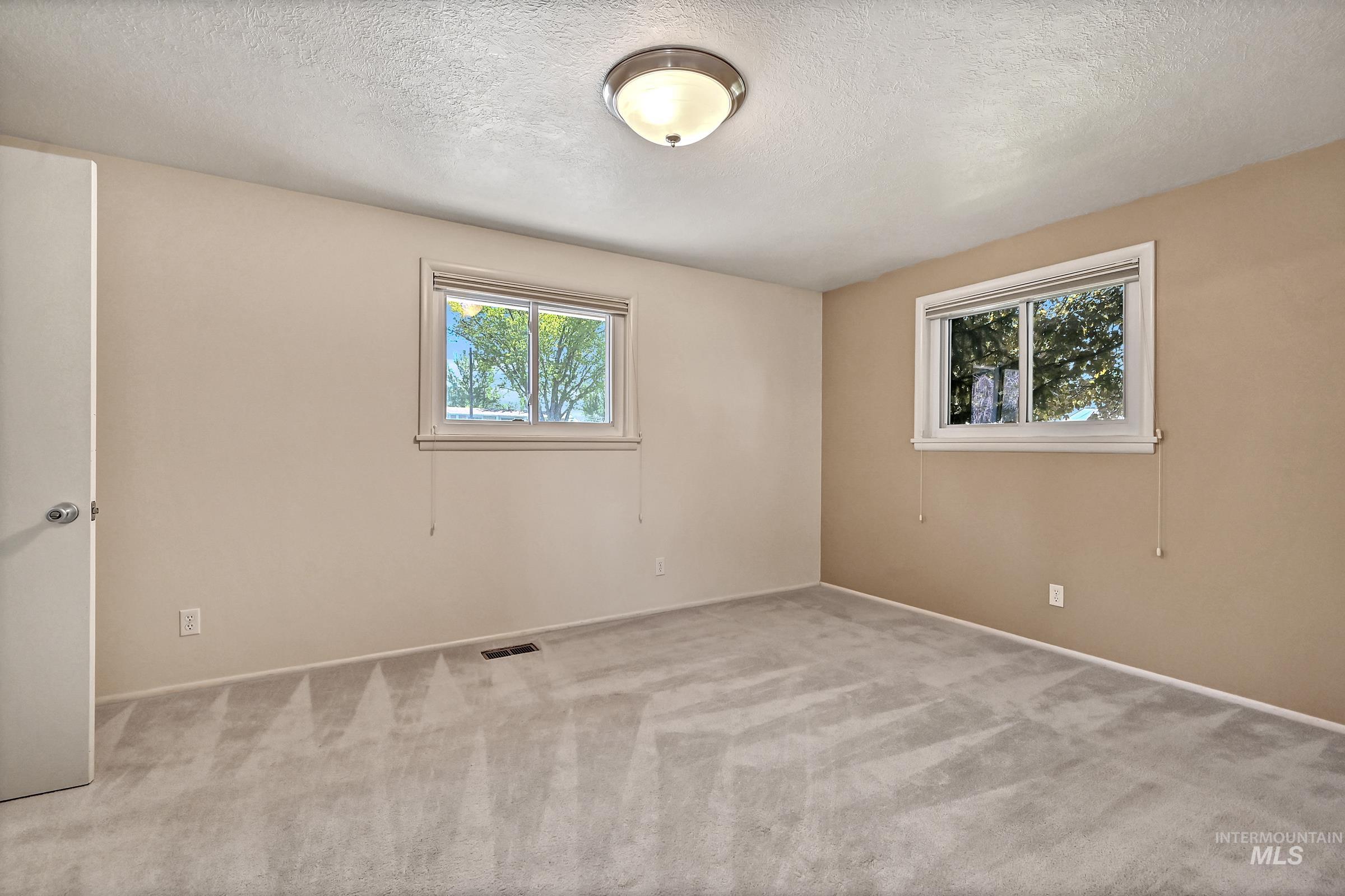 3520 N Rampart Street, Boise, Idaho 83704, 4 Bedrooms, 3 Bathrooms, Residential For Sale, Price $680,000,MLS 98984889