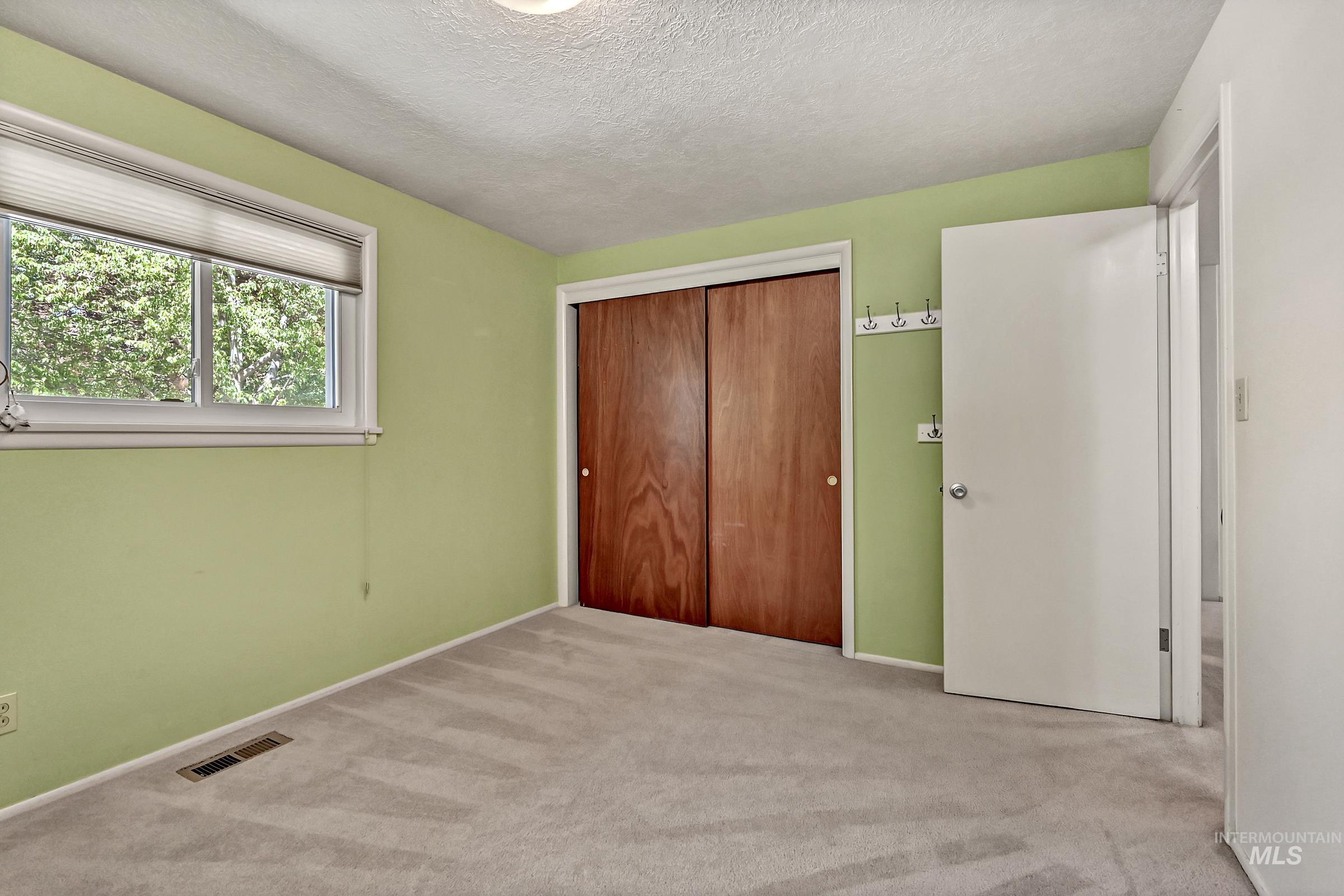3520 N Rampart Street, Boise, Idaho 83704, 4 Bedrooms, 3 Bathrooms, Residential For Sale, Price $680,000,MLS 98984889