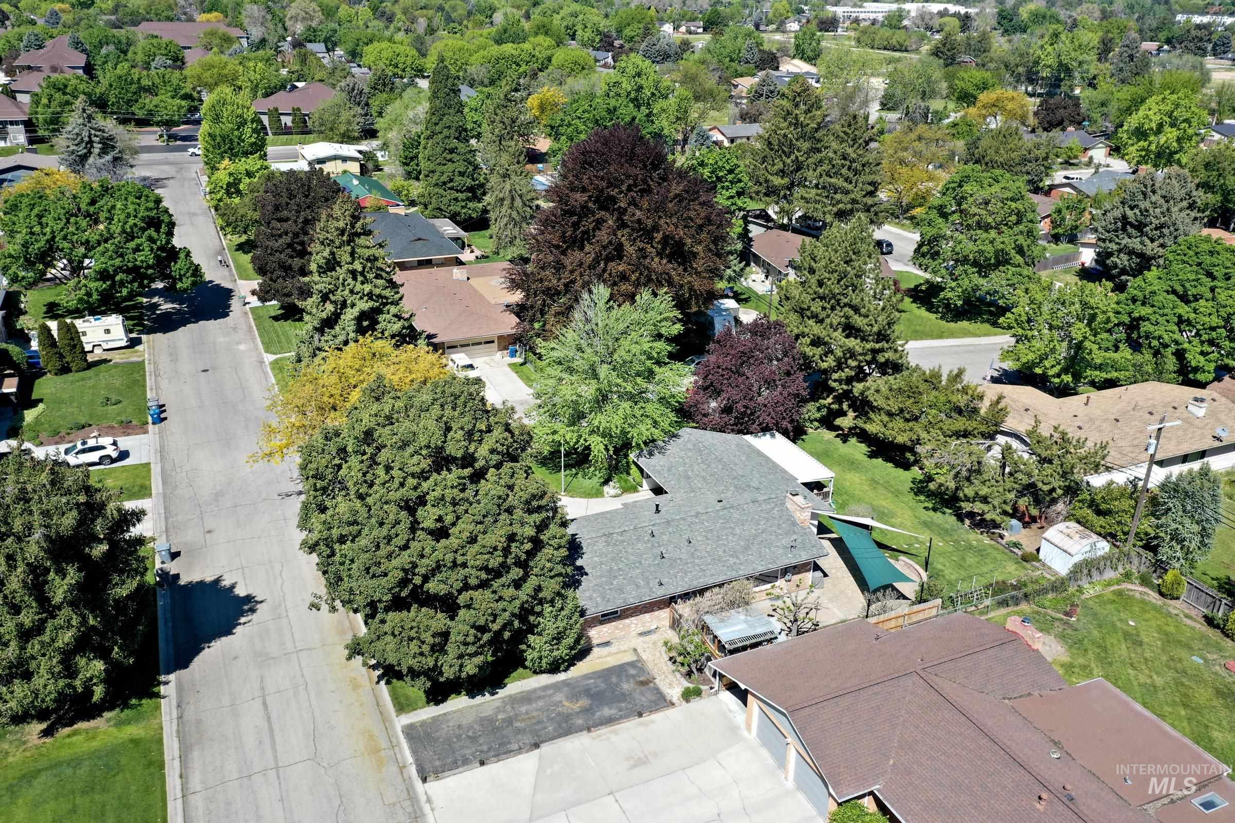 3520 N Rampart Street, Boise, Idaho 83704, 4 Bedrooms, 3 Bathrooms, Residential For Sale, Price $680,000,MLS 98984889