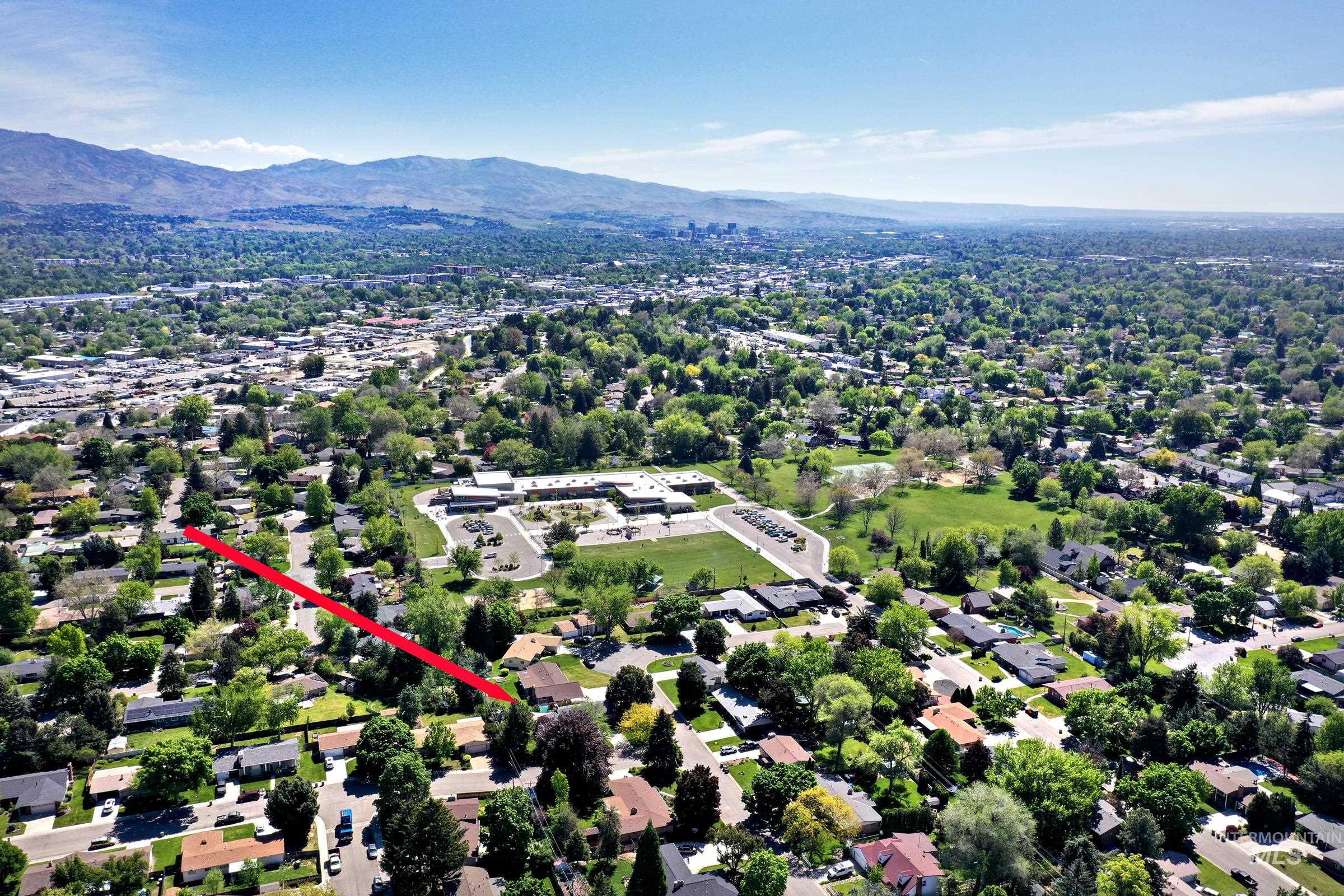 3520 N Rampart Street, Boise, Idaho 83704, 4 Bedrooms, 3 Bathrooms, Residential For Sale, Price $680,000,MLS 98984889
