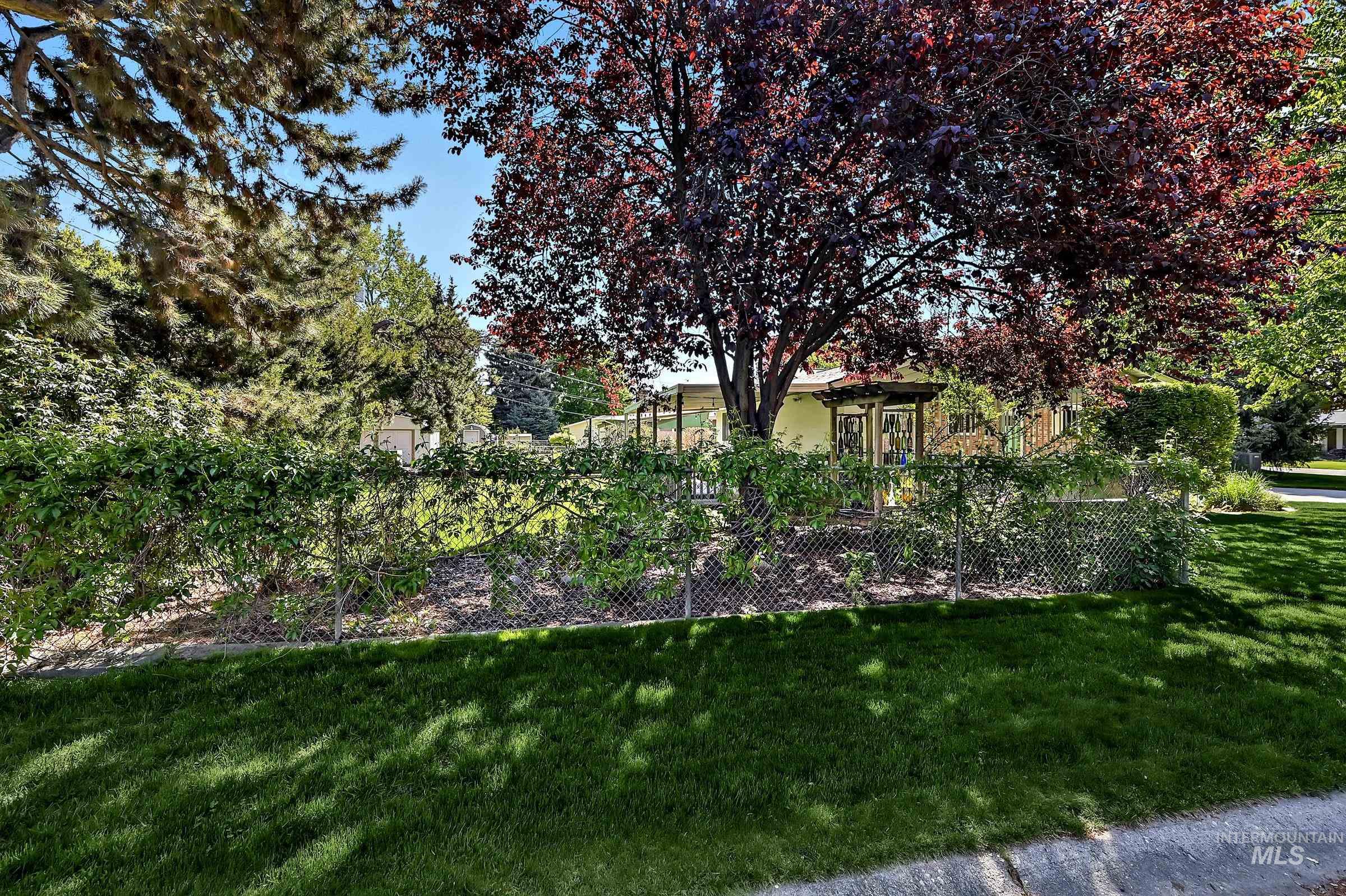 3520 N Rampart Street, Boise, Idaho 83704, 4 Bedrooms, 3 Bathrooms, Residential For Sale, Price $680,000,MLS 98984889
