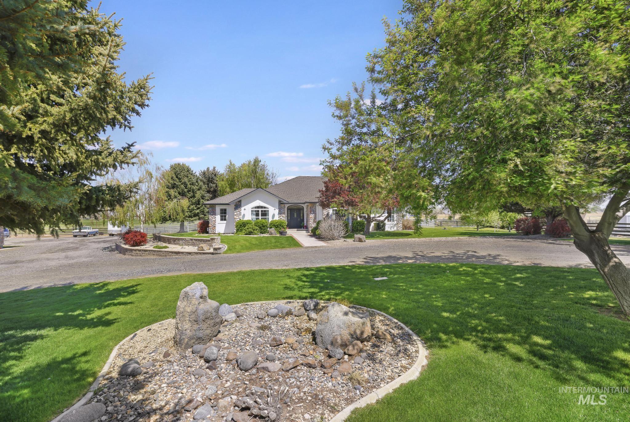 88 Sunnyside Drive, Jerome, Idaho 83338, 3 Bedrooms, 2.5 Bathrooms, Residential For Sale, Price $799,900,MLS 98984890