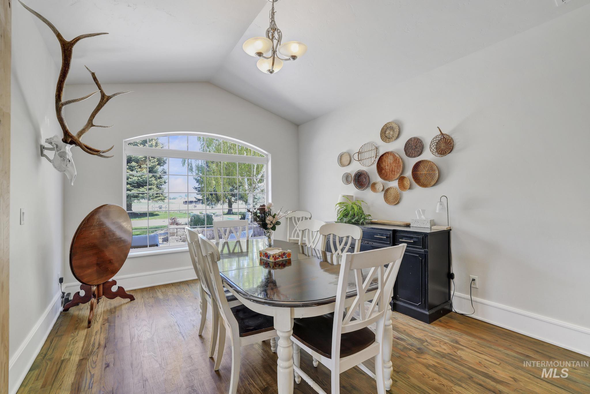 88 Sunnyside Drive, Jerome, Idaho 83338, 3 Bedrooms, 2.5 Bathrooms, Residential For Sale, Price $799,900,MLS 98984890
