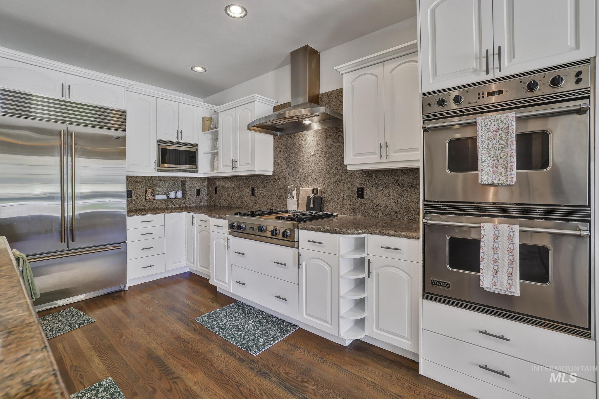 88 Sunnyside Drive, Jerome, Idaho 83338, 3 Bedrooms, 2.5 Bathrooms, Residential For Sale, Price $799,900,MLS 98984890