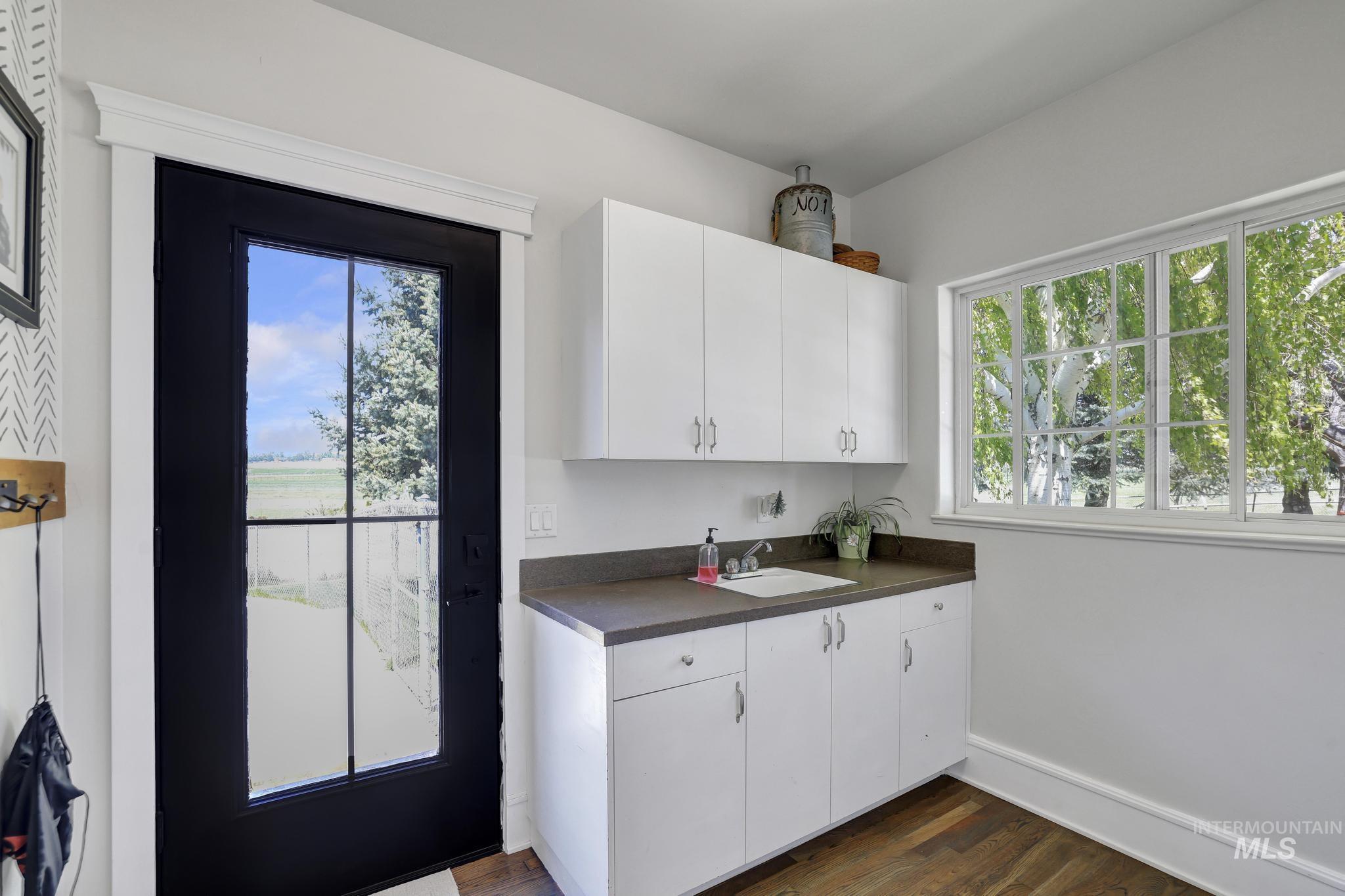88 Sunnyside Drive, Jerome, Idaho 83338, 3 Bedrooms, 2.5 Bathrooms, Residential For Sale, Price $799,900,MLS 98984890