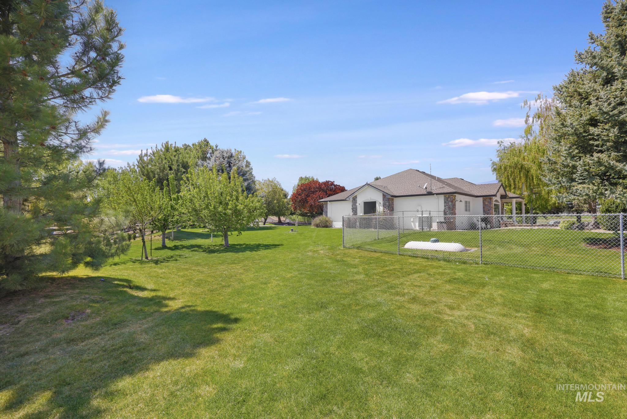 88 Sunnyside Drive, Jerome, Idaho 83338, 3 Bedrooms, 2.5 Bathrooms, Residential For Sale, Price $799,900,MLS 98984890