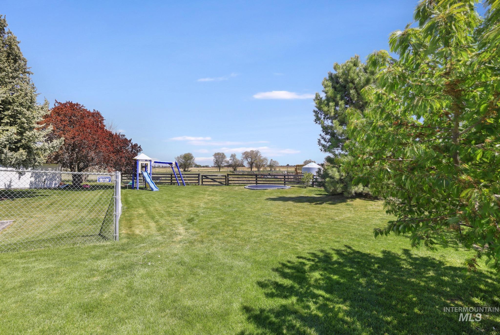 88 Sunnyside Drive, Jerome, Idaho 83338, 3 Bedrooms, 2.5 Bathrooms, Residential For Sale, Price $799,900,MLS 98984890