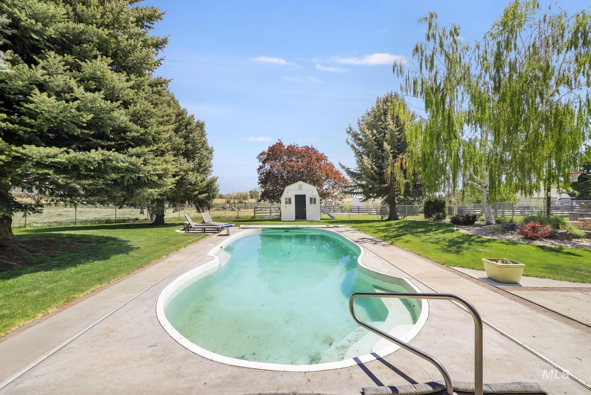 88 Sunnyside Drive, Jerome, Idaho 83338, 3 Bedrooms, 2.5 Bathrooms, Residential For Sale, Price $799,900,MLS 98984890