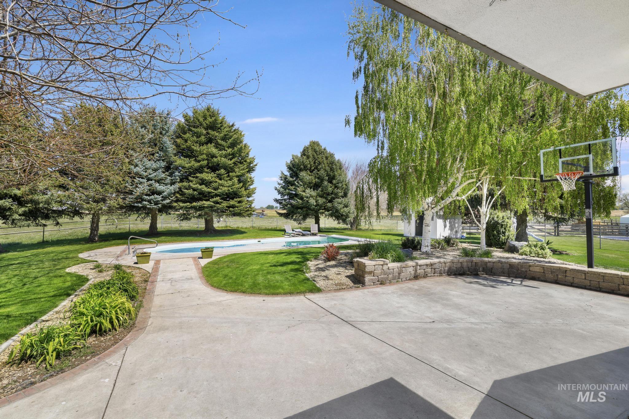 88 Sunnyside Drive, Jerome, Idaho 83338, 3 Bedrooms, 2.5 Bathrooms, Residential For Sale, Price $799,900,MLS 98984890