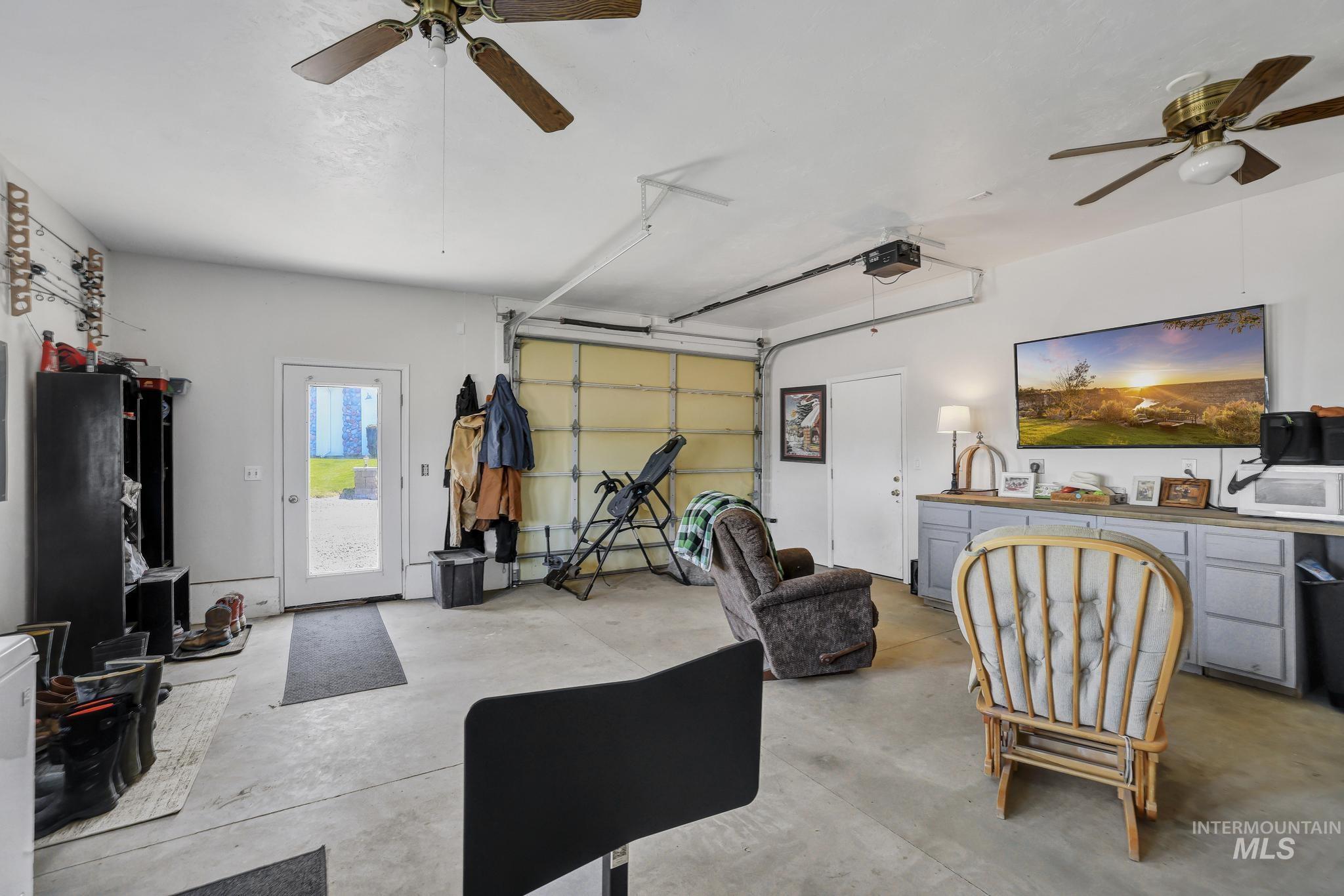 88 Sunnyside Drive, Jerome, Idaho 83338, 3 Bedrooms, 2.5 Bathrooms, Residential For Sale, Price $799,900,MLS 98984890