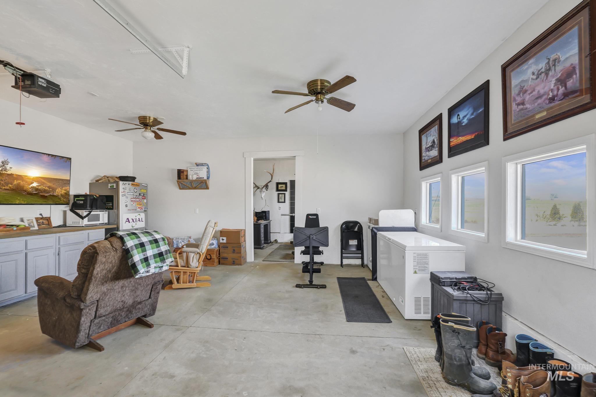 88 Sunnyside Drive, Jerome, Idaho 83338, 3 Bedrooms, 2.5 Bathrooms, Residential For Sale, Price $799,900,MLS 98984890