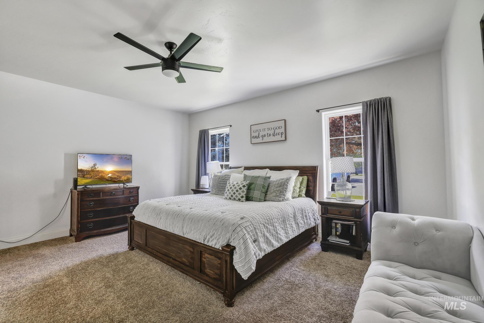 88 Sunnyside Drive, Jerome, Idaho 83338, 3 Bedrooms, 2.5 Bathrooms, Residential For Sale, Price $799,900,MLS 98984890