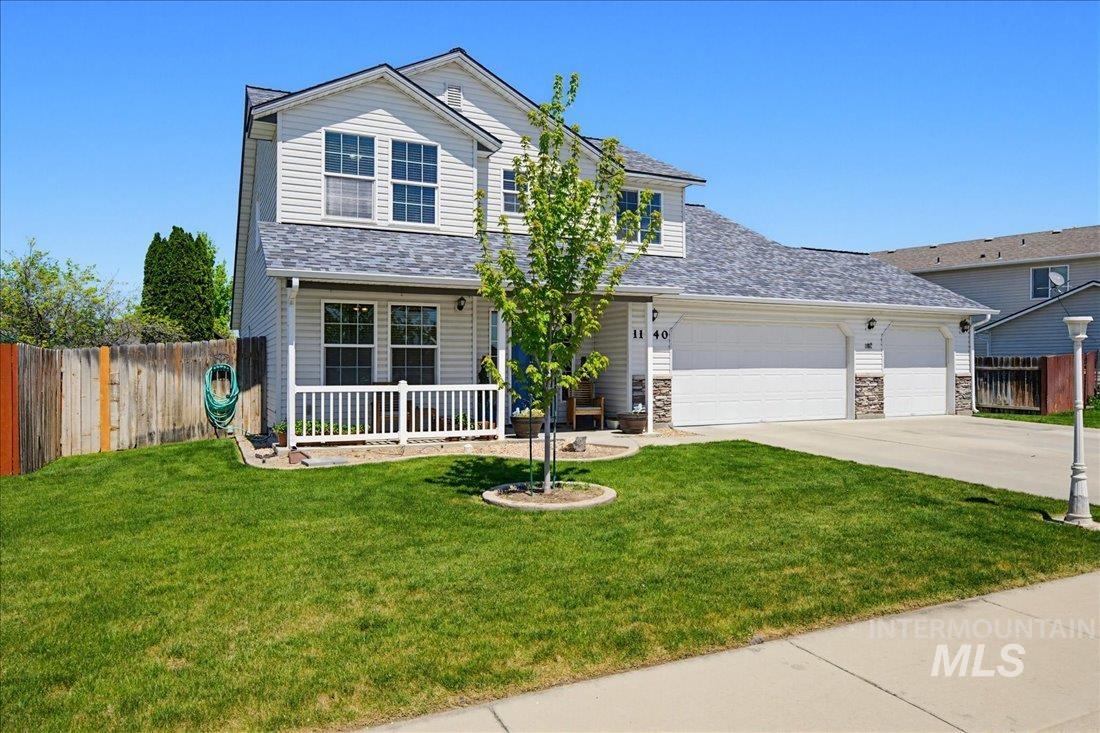 11440 Saranac St, Caldwell, Idaho 83605, 4 Bedrooms, 2.5 Bathrooms, Residential For Sale, Price $389,900,MLS 98984896