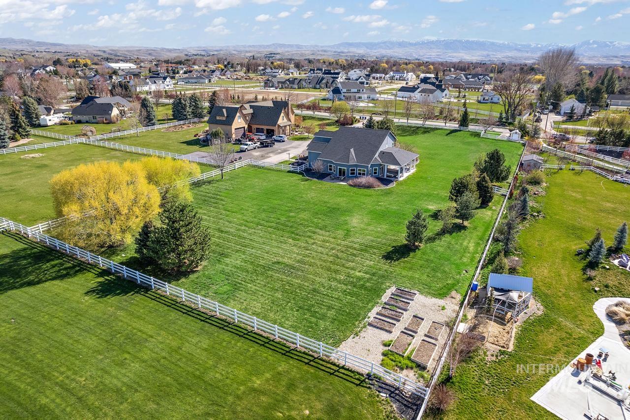 2095 N Meridian Rd, Eagle, Idaho 83616, 4 Bedrooms, 3 Bathrooms, Residential For Sale, Price $1,897,000,MLS 98984897