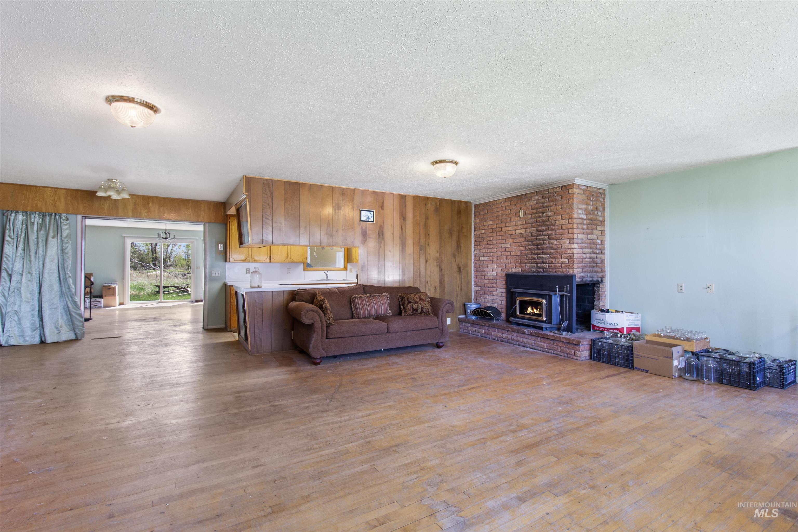 27 W 100 N, Rupert, Idaho 83350, 4 Bedrooms, 2.5 Bathrooms, Residential For Sale, Price $375,000,MLS 98984900