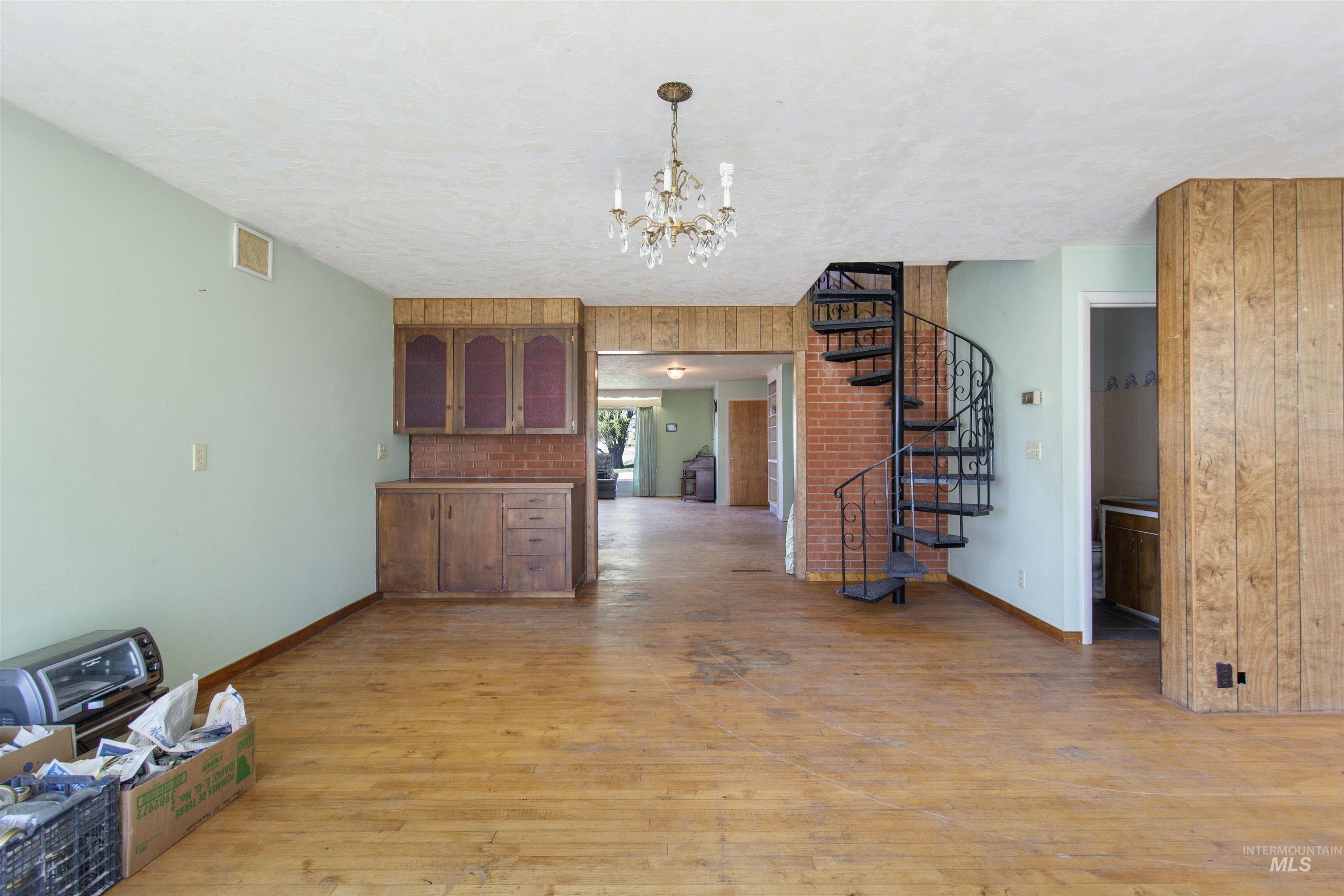 27 W 100 N, Rupert, Idaho 83350, 4 Bedrooms, 2.5 Bathrooms, Residential For Sale, Price $375,000,MLS 98984900