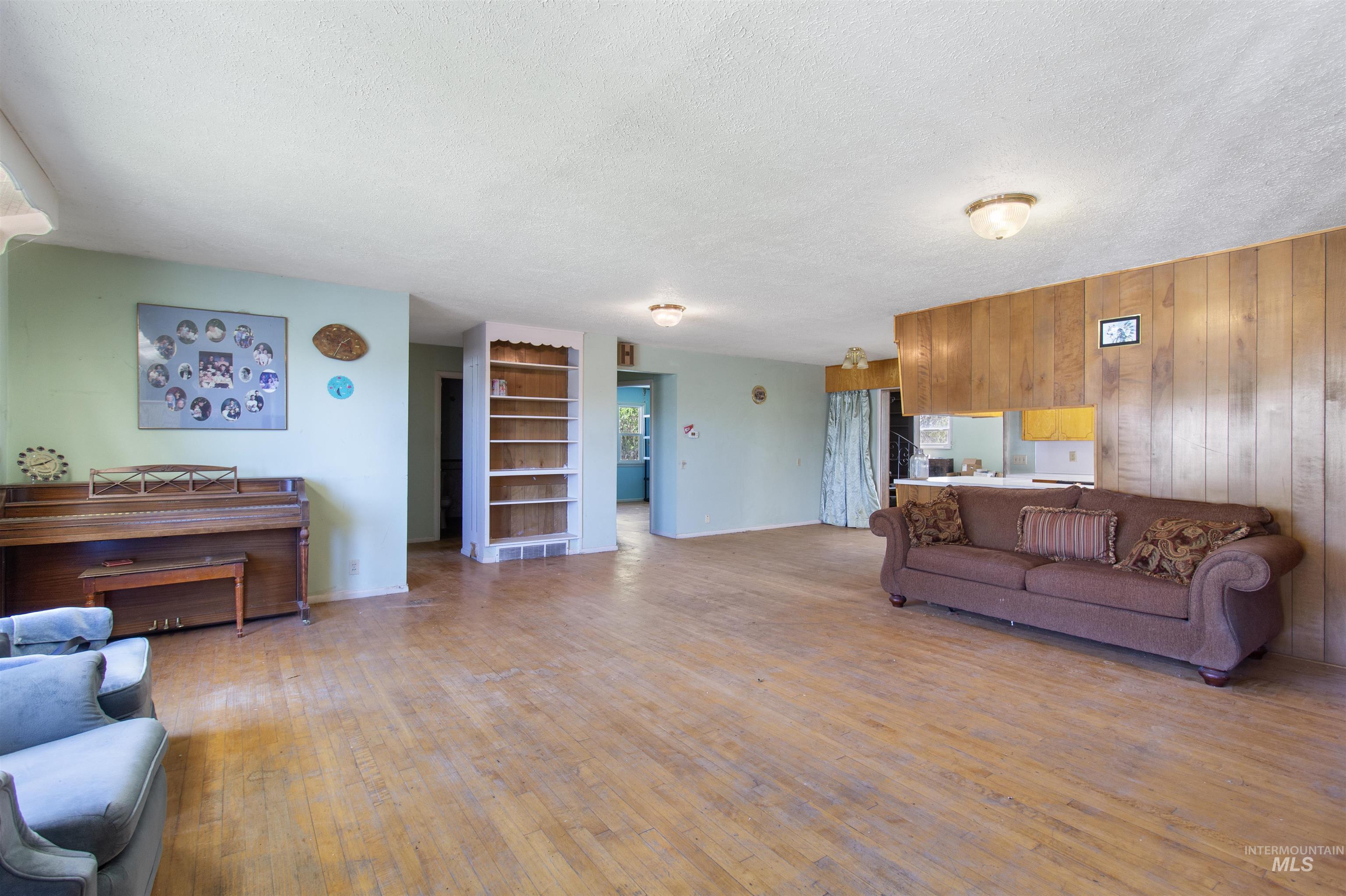 27 W 100 N, Rupert, Idaho 83350, 4 Bedrooms, 2.5 Bathrooms, Residential For Sale, Price $375,000,MLS 98984900