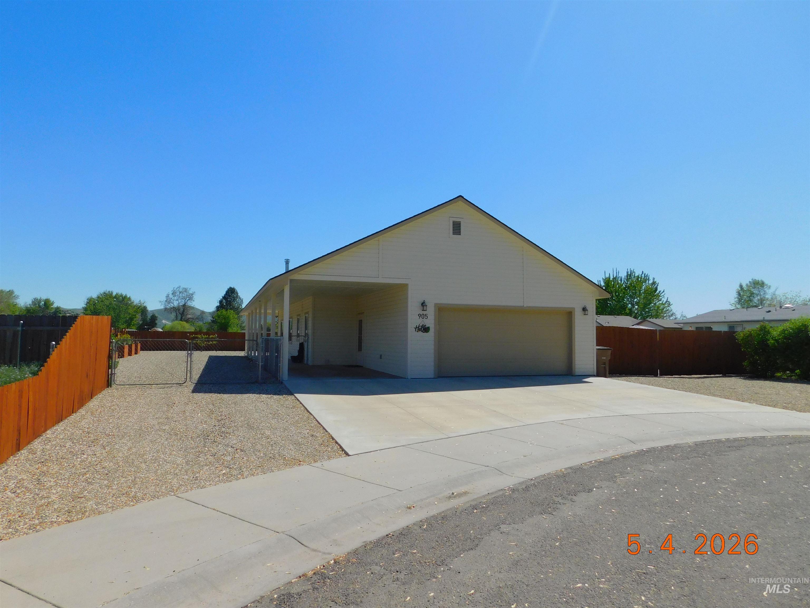 905 E. 5th St., Emmett, Idaho 83617, 2 Bedrooms, 2 Bathrooms, Residential For Sale, Price $385,000,MLS 98984907