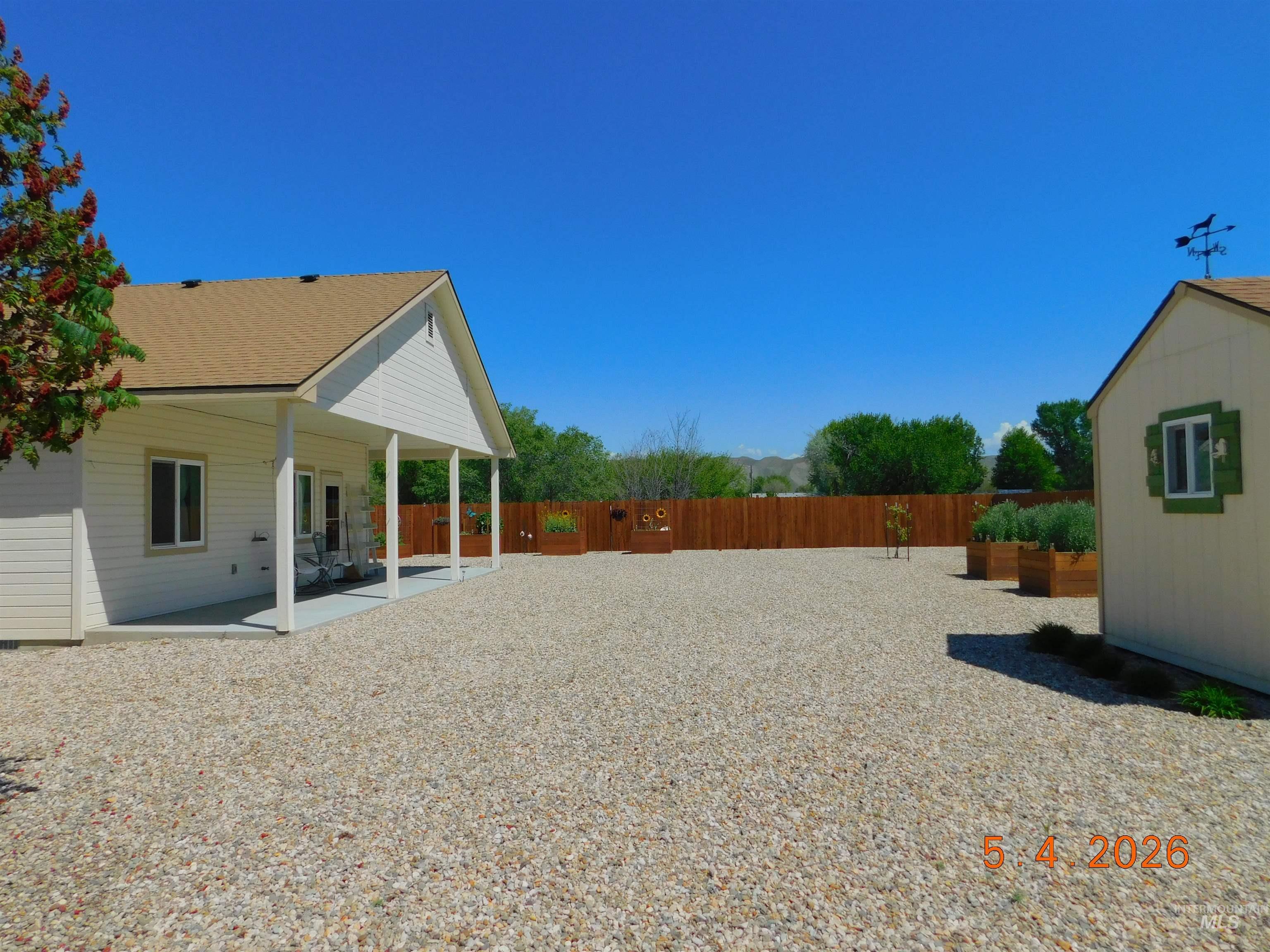905 E. 5th St., Emmett, Idaho 83617, 2 Bedrooms, 2 Bathrooms, Residential For Sale, Price $385,000,MLS 98984907
