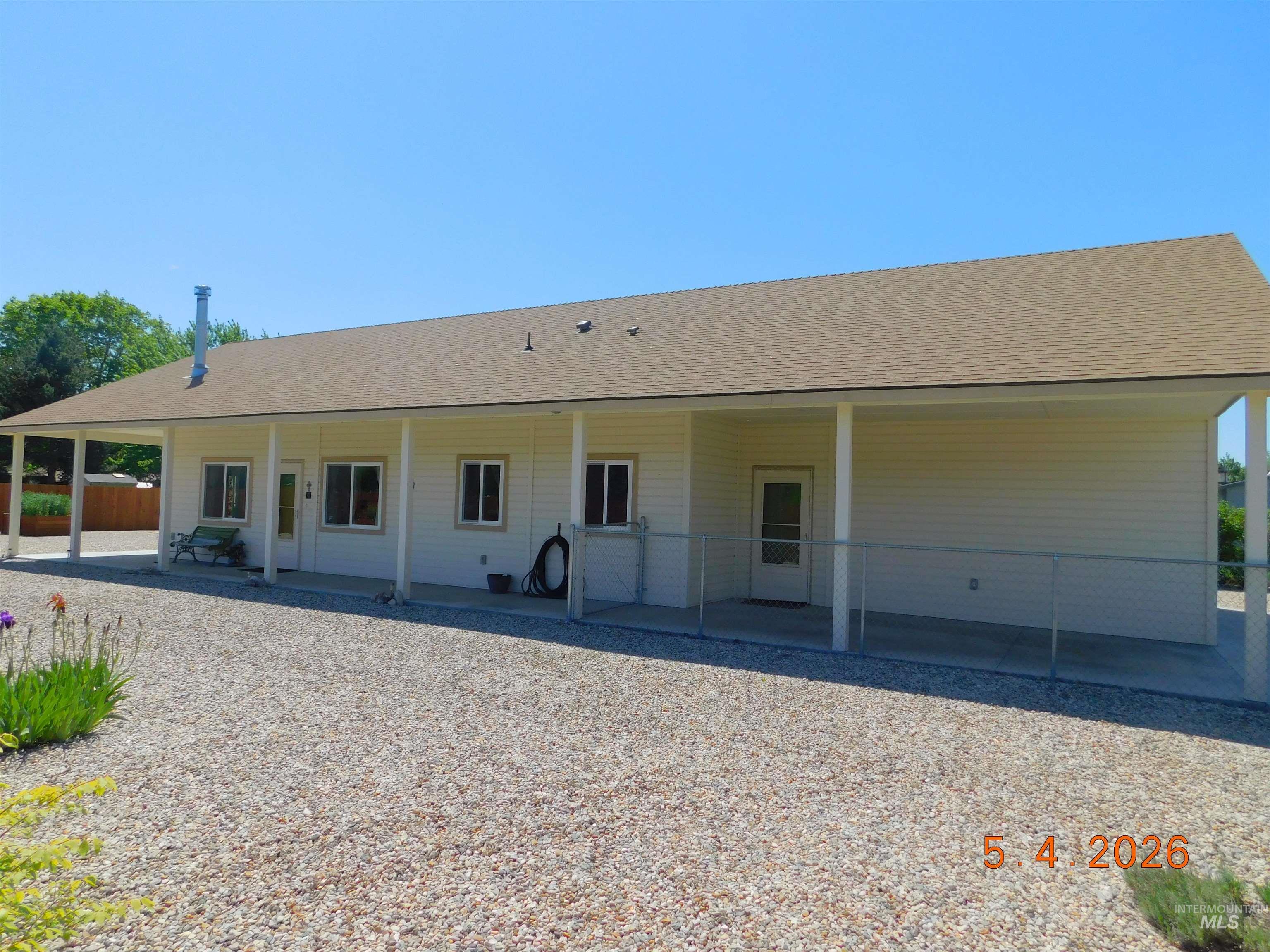 905 E. 5th St., Emmett, Idaho 83617, 2 Bedrooms, 2 Bathrooms, Residential For Sale, Price $385,000,MLS 98984907