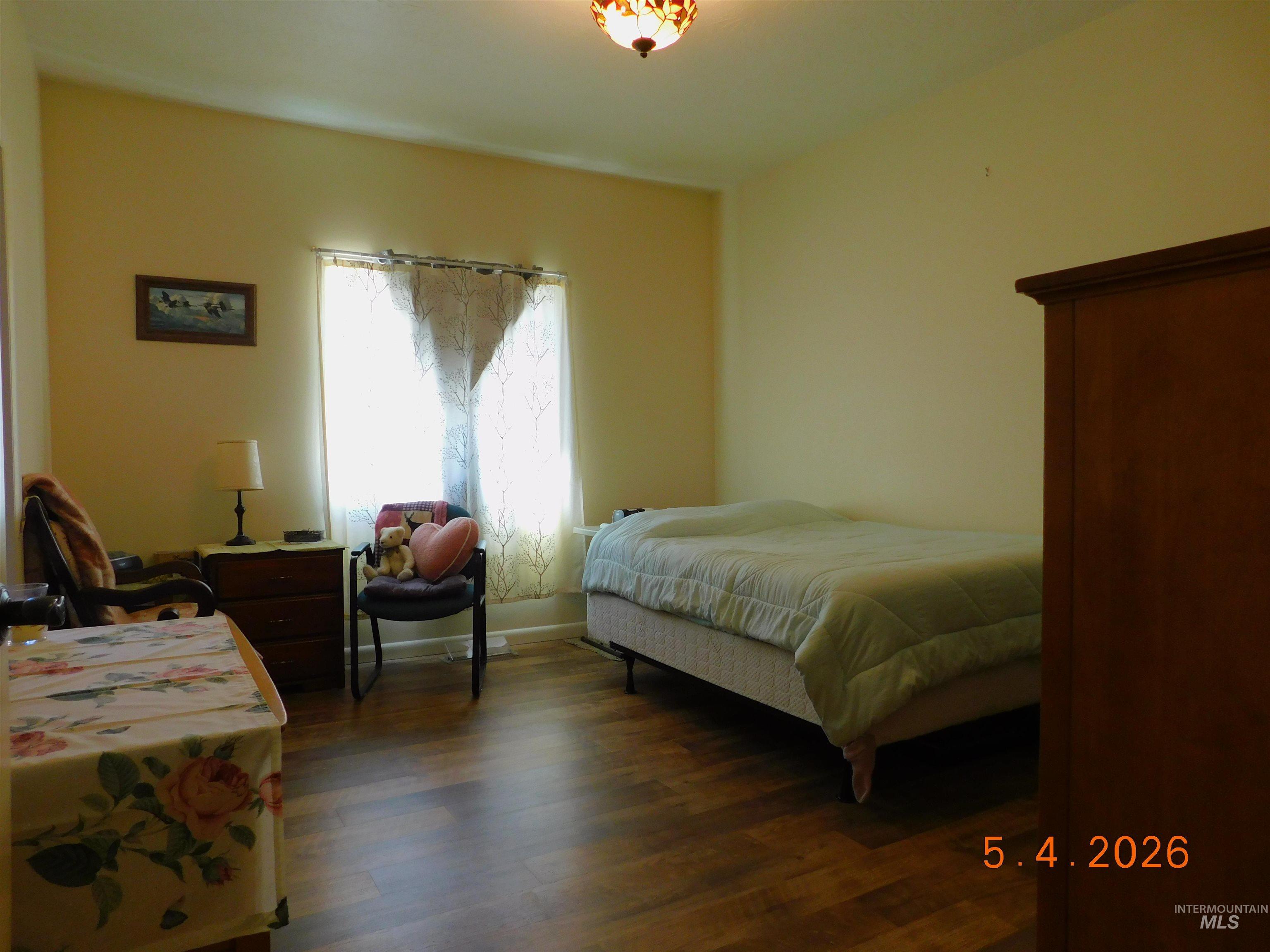 905 E. 5th St., Emmett, Idaho 83617, 2 Bedrooms, 2 Bathrooms, Residential For Sale, Price $385,000,MLS 98984907