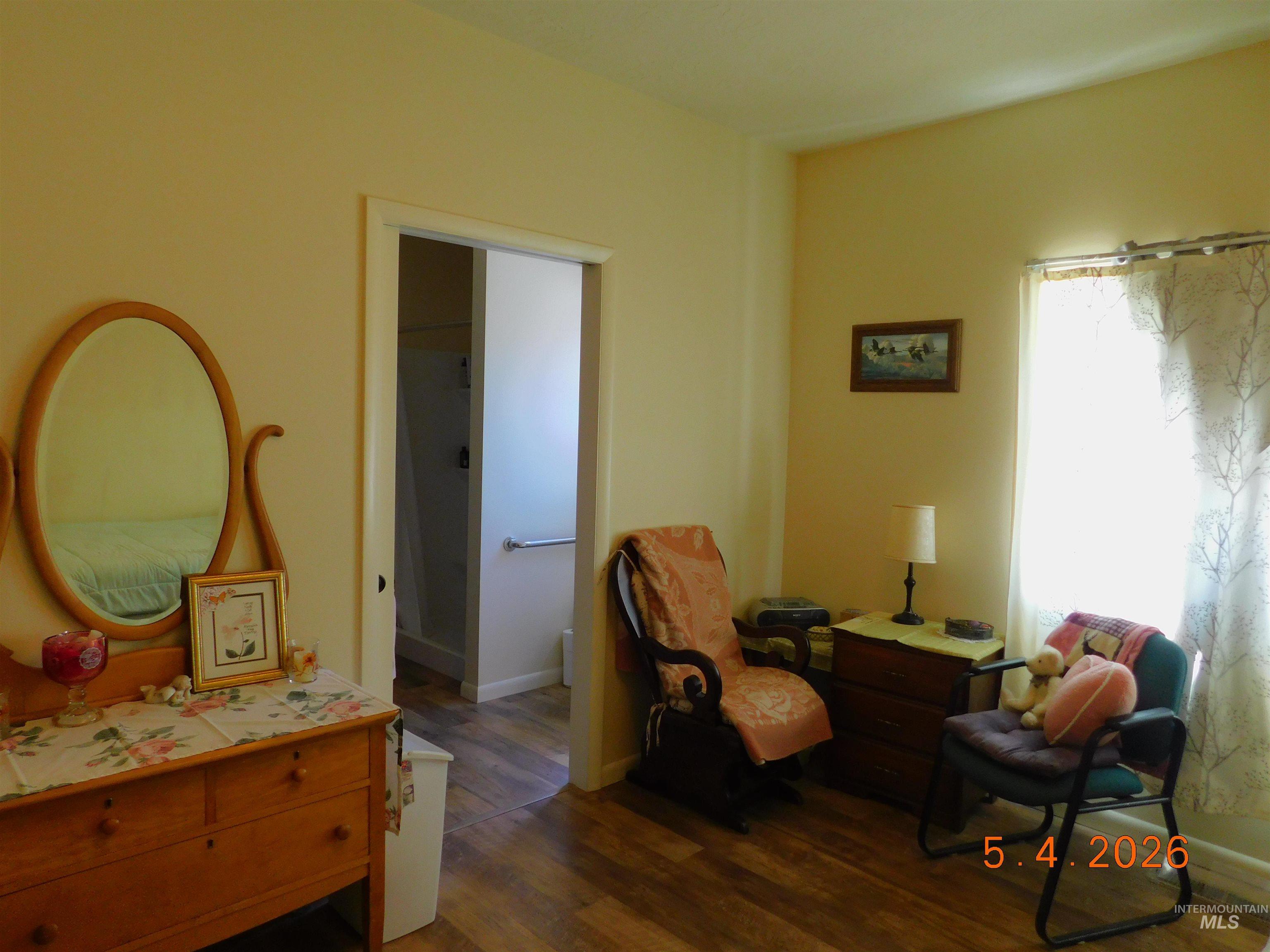 905 E. 5th St., Emmett, Idaho 83617, 2 Bedrooms, 2 Bathrooms, Residential For Sale, Price $385,000,MLS 98984907