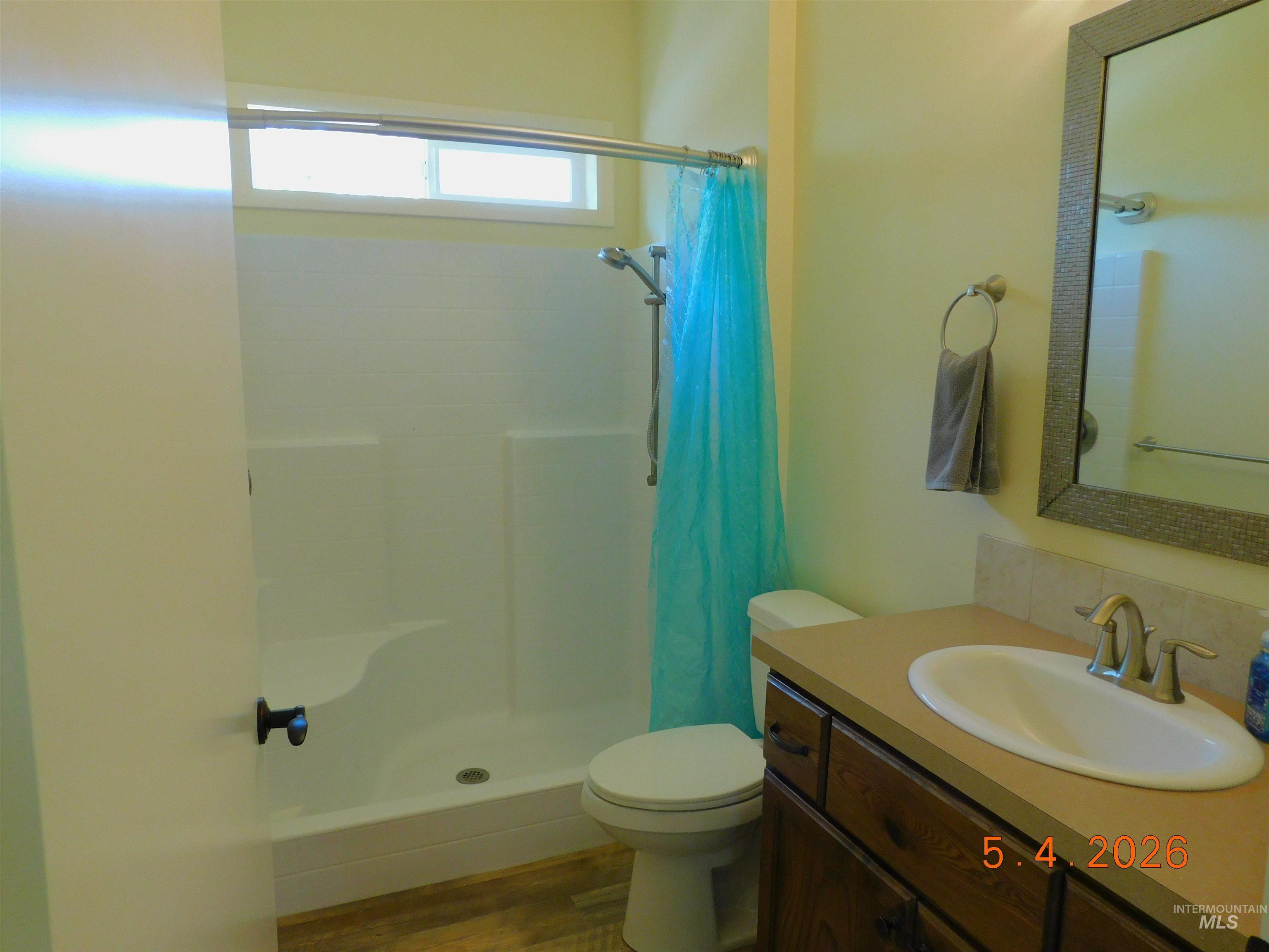 905 E. 5th St., Emmett, Idaho 83617, 2 Bedrooms, 2 Bathrooms, Residential For Sale, Price $385,000,MLS 98984907