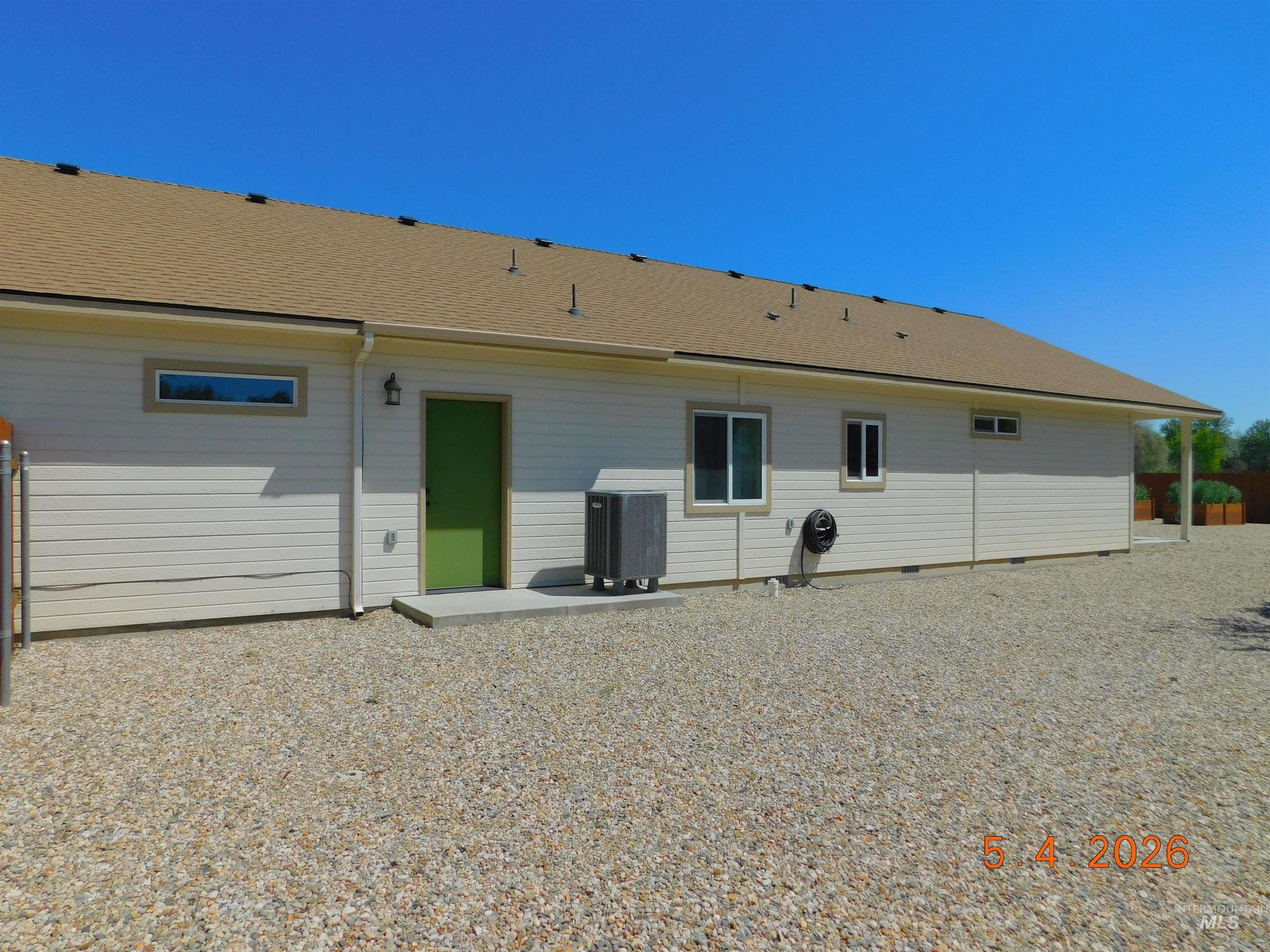 905 E. 5th St., Emmett, Idaho 83617, 2 Bedrooms, 2 Bathrooms, Residential For Sale, Price $385,000,MLS 98984907