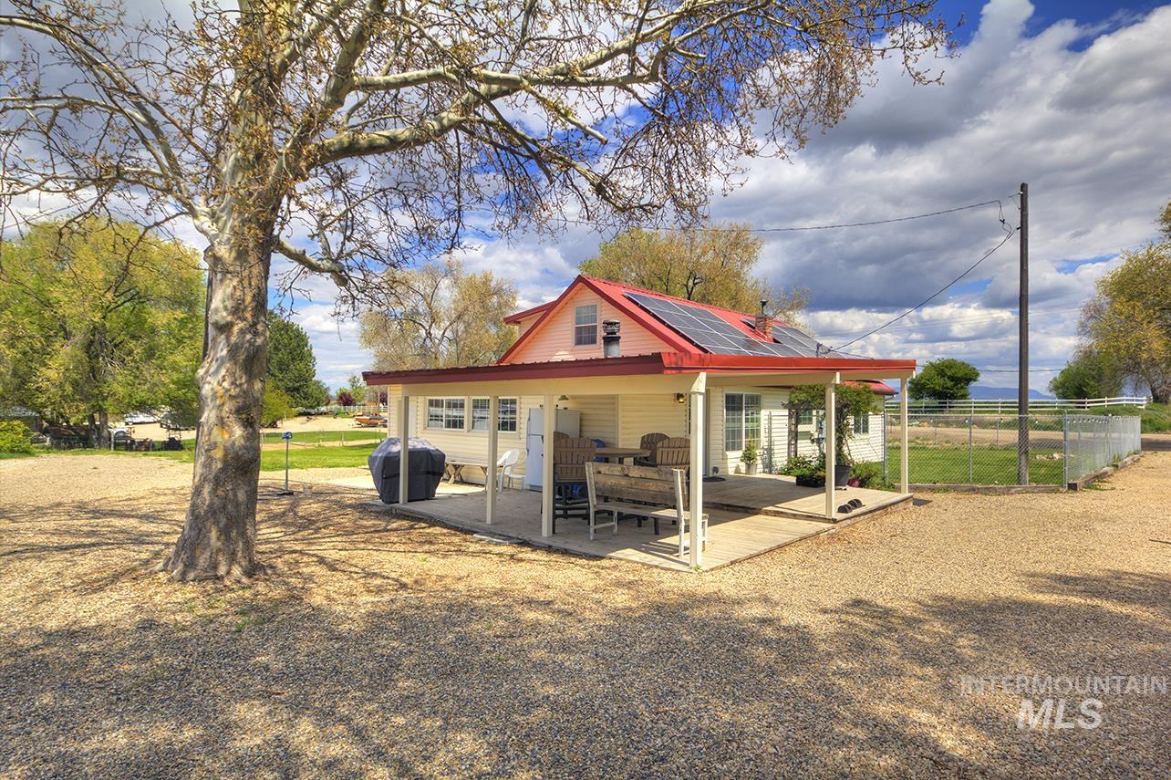 5115 Highway 30 South, New Plymouth, Idaho 83655, 3 Bedrooms, 1 Bathroom, Residential For Sale, Price $574,999,MLS 98984910